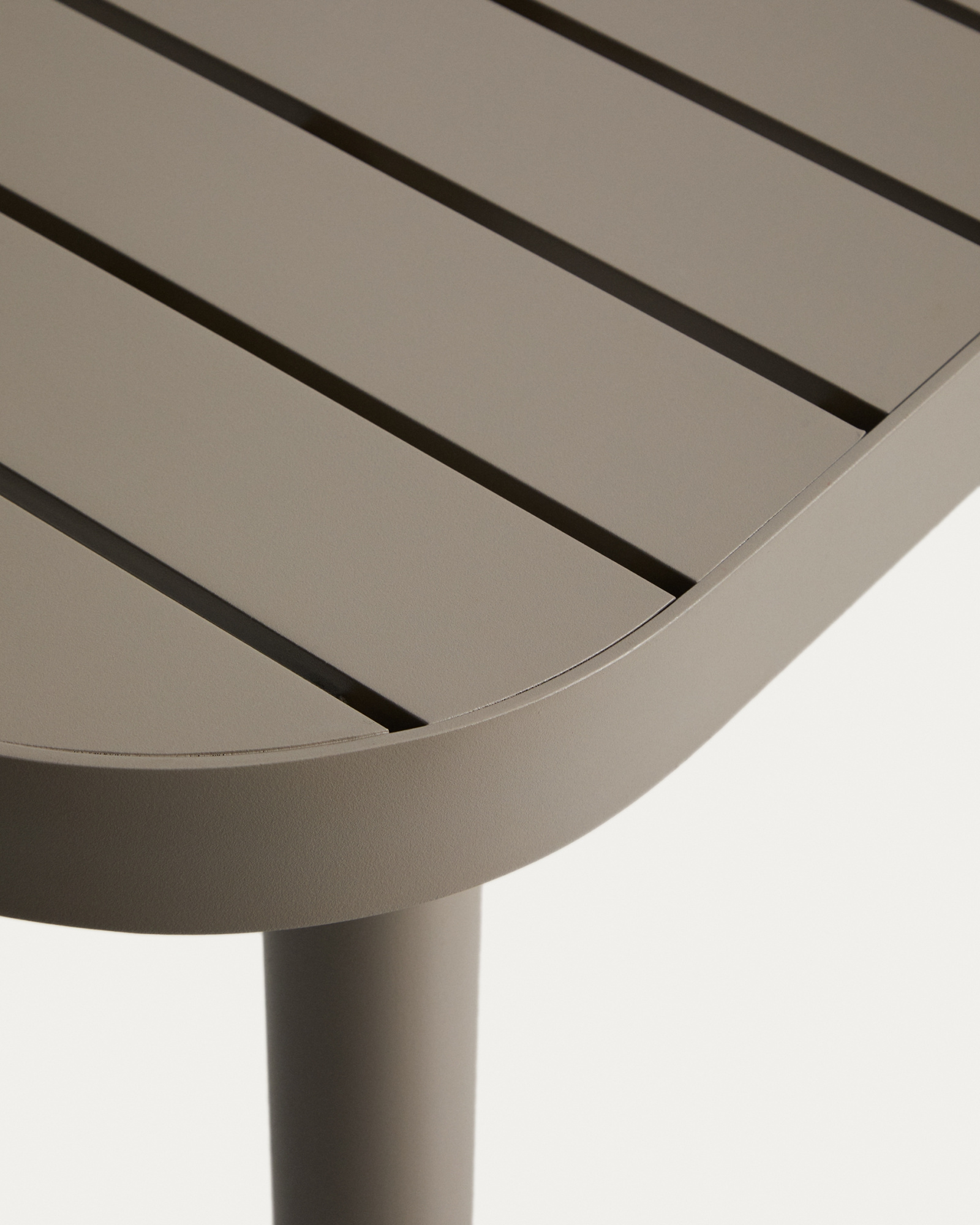 Уличный стол Joncols из алюминия с бежевой отделкой 180 x 90 см La Forma 482271