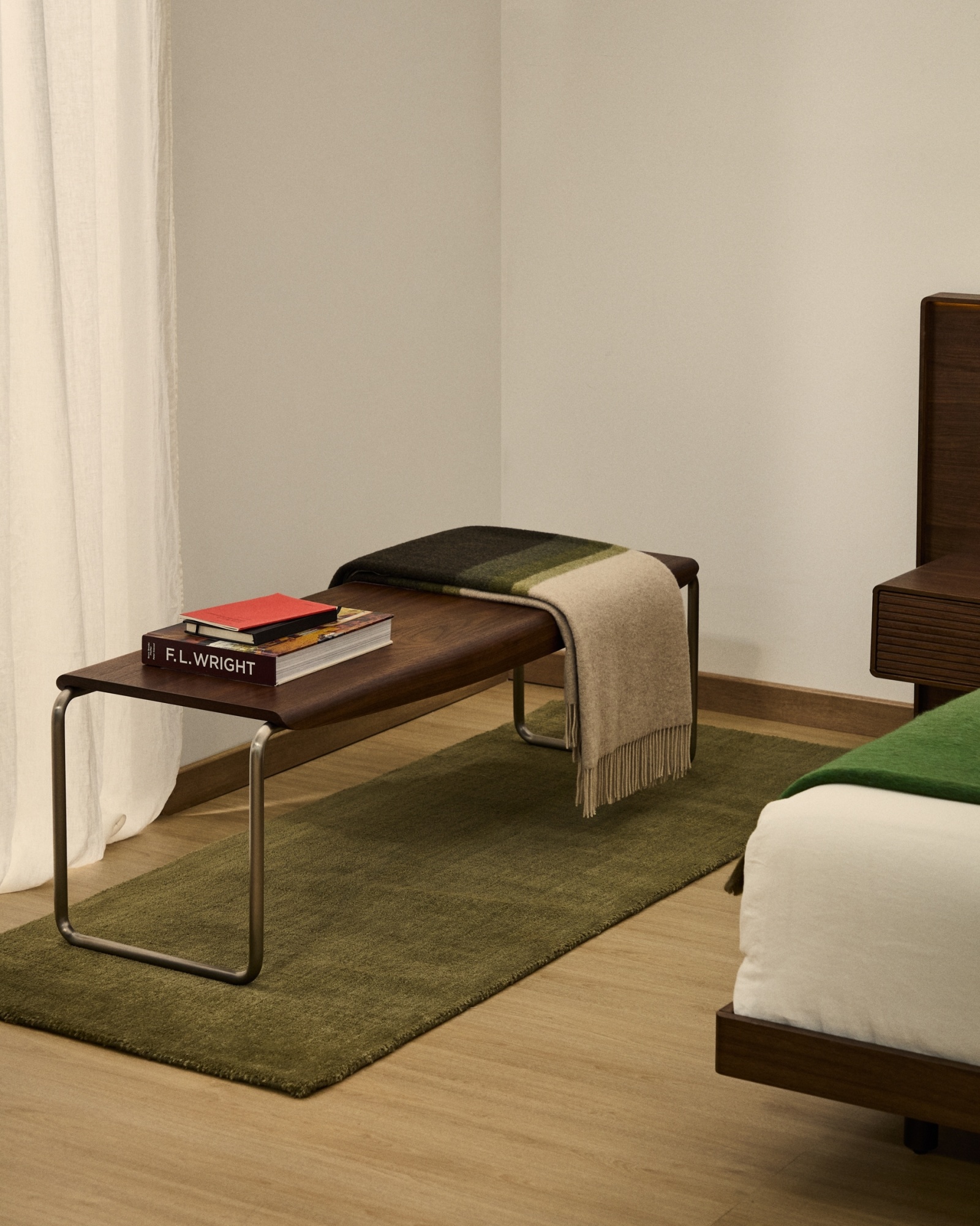 Empuries Ковер зеленого цвета 80 x 200 см La Forma (ex Julia Grup)