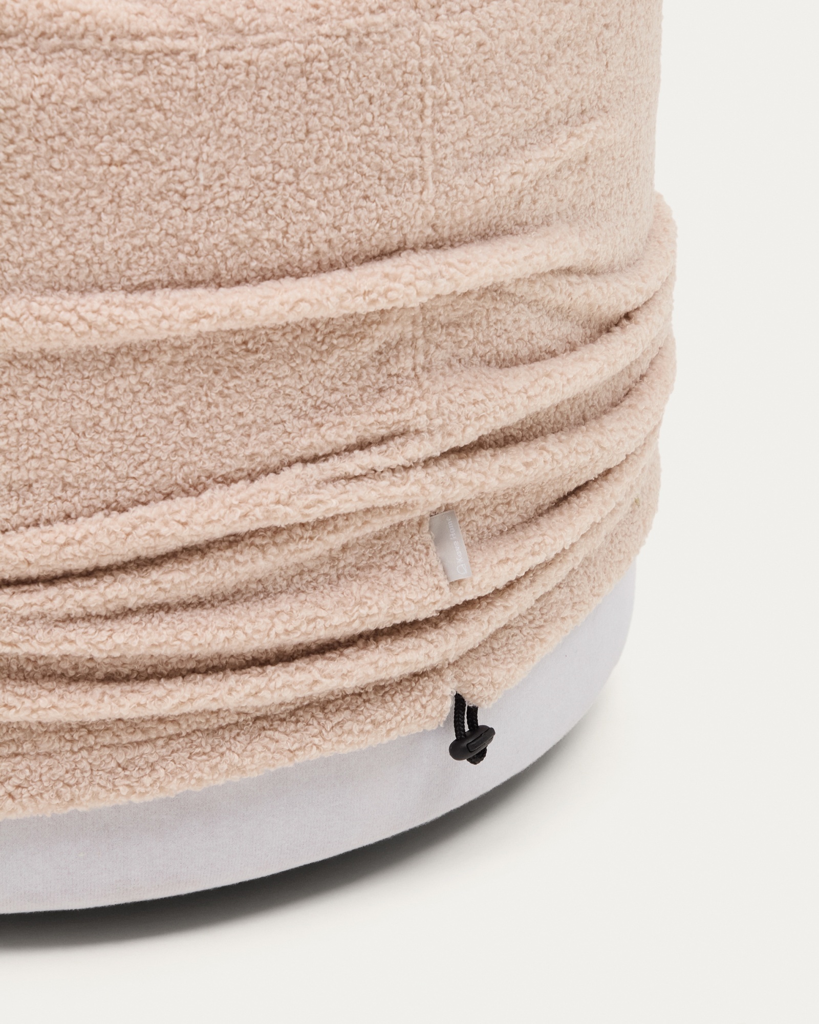 Kaeli Пуф для ног со съемным чехлом из розового букле Ø 60 La Forma (ex Julia Grup)