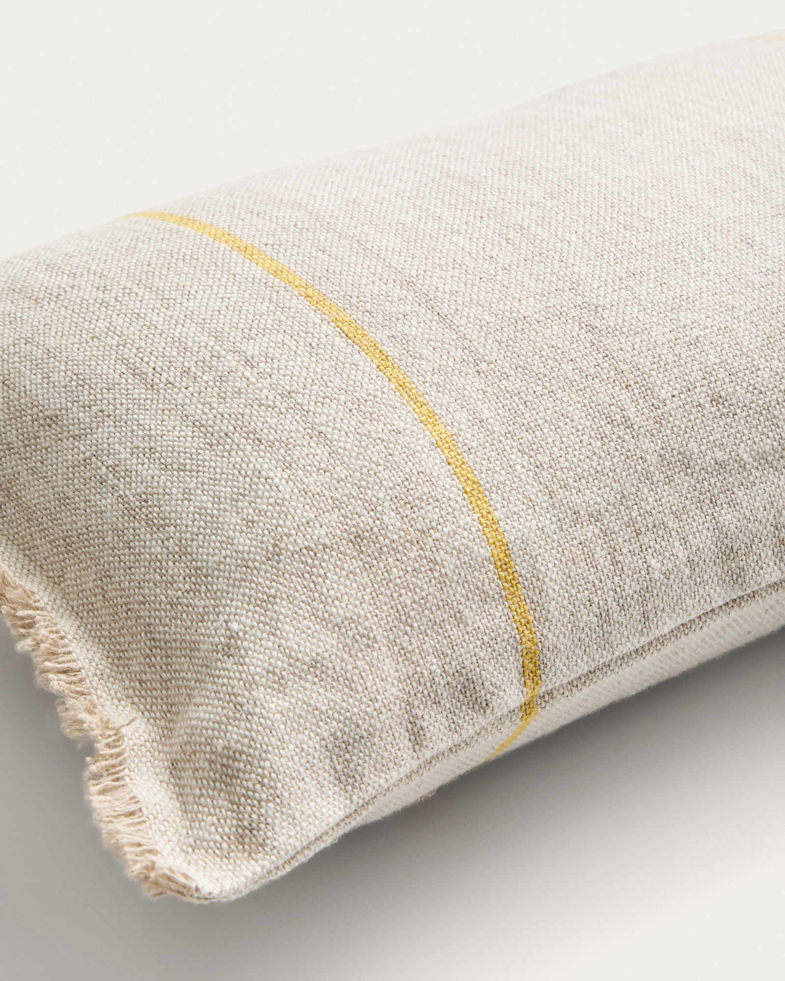 Чехол для подушки Lidore из бежевого льна с желтыми полосами, 30 x 50 см La Forma 481451