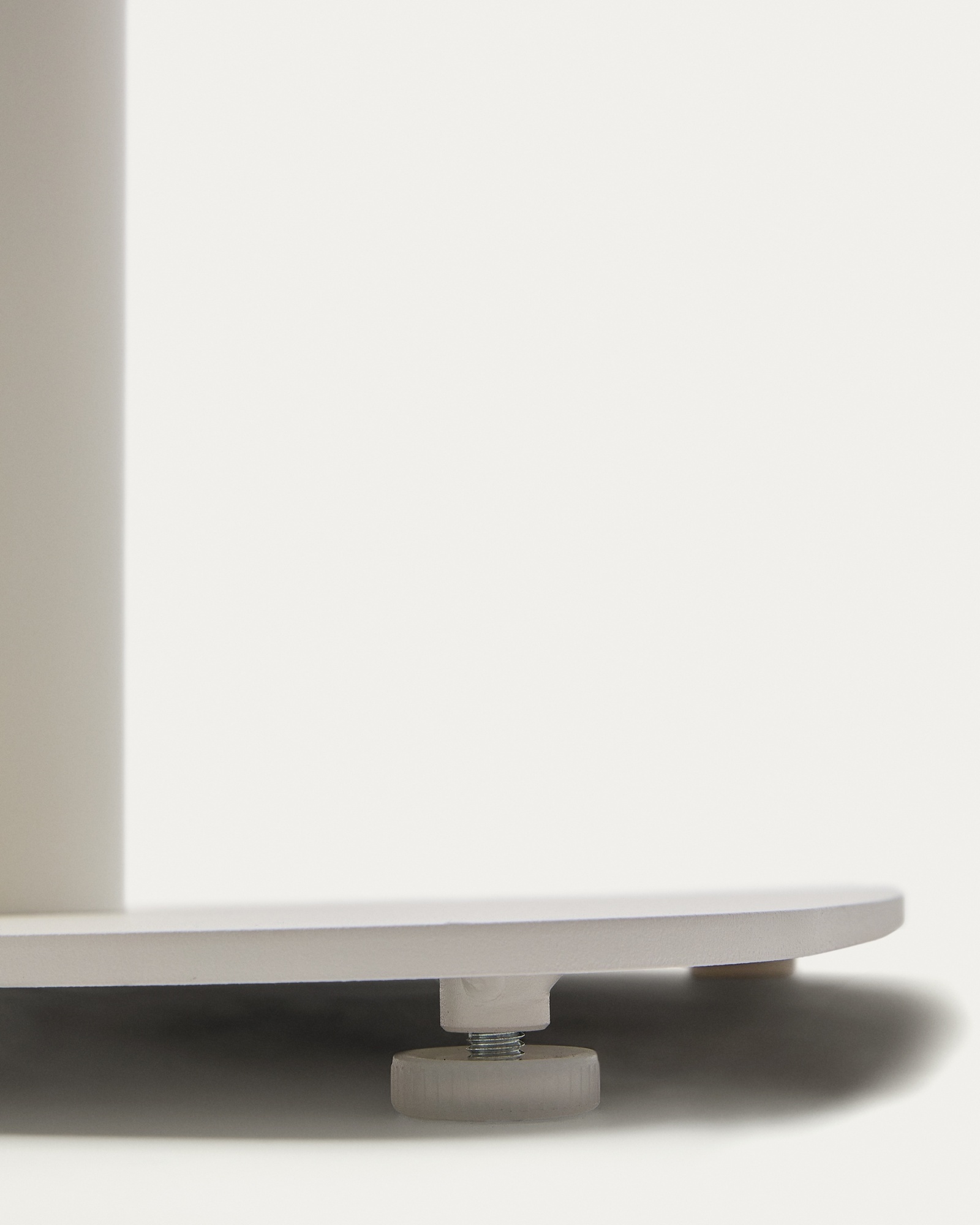 Dina высокий круглый садовый стол белый с белой металлической основой Ø 60x96 см La Forma (ex Julia Grup)