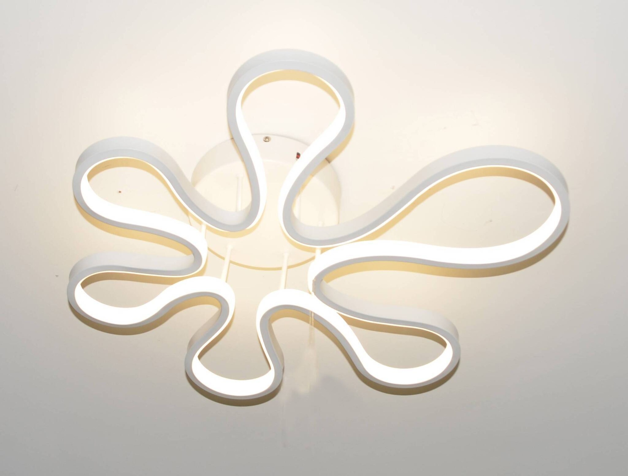 Светодиодная потолочная люстра с пультом Moderli V2740-CL Cosa LED 120W