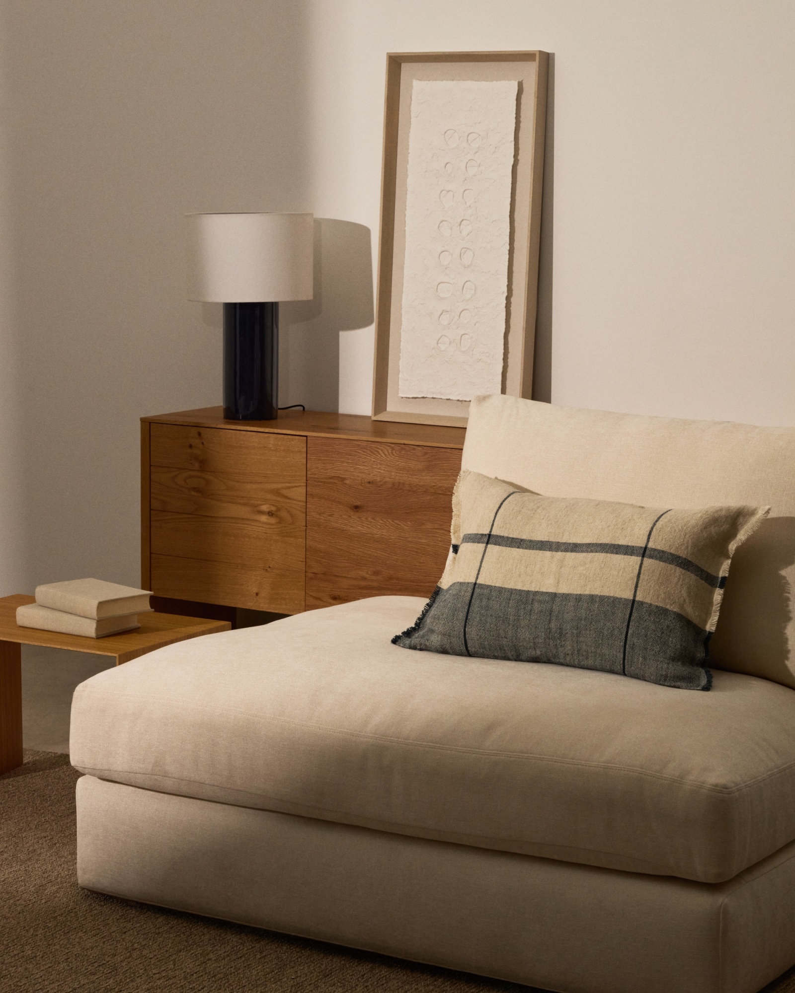 Olvin Абстрактная картина на белой бумаге с рельефным рисунком La Forma (ex Julia Grup)