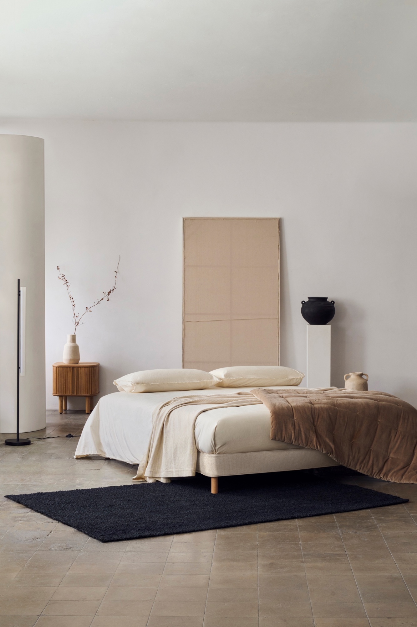 Mailen Прикроватная тумбочка из ясеневого шпона с натуральной отделкой 50 x 55 см La Forma (ex Julia Grup)