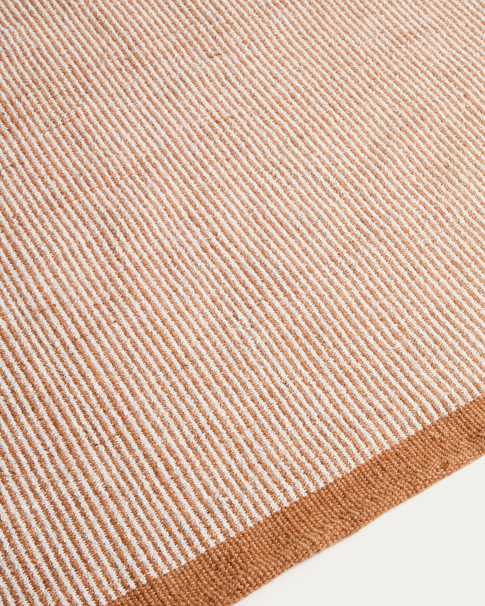 Ковер Tinei в оранжевую полоску, 100% ПЭТ, 200 x 300 см La Forma 481295