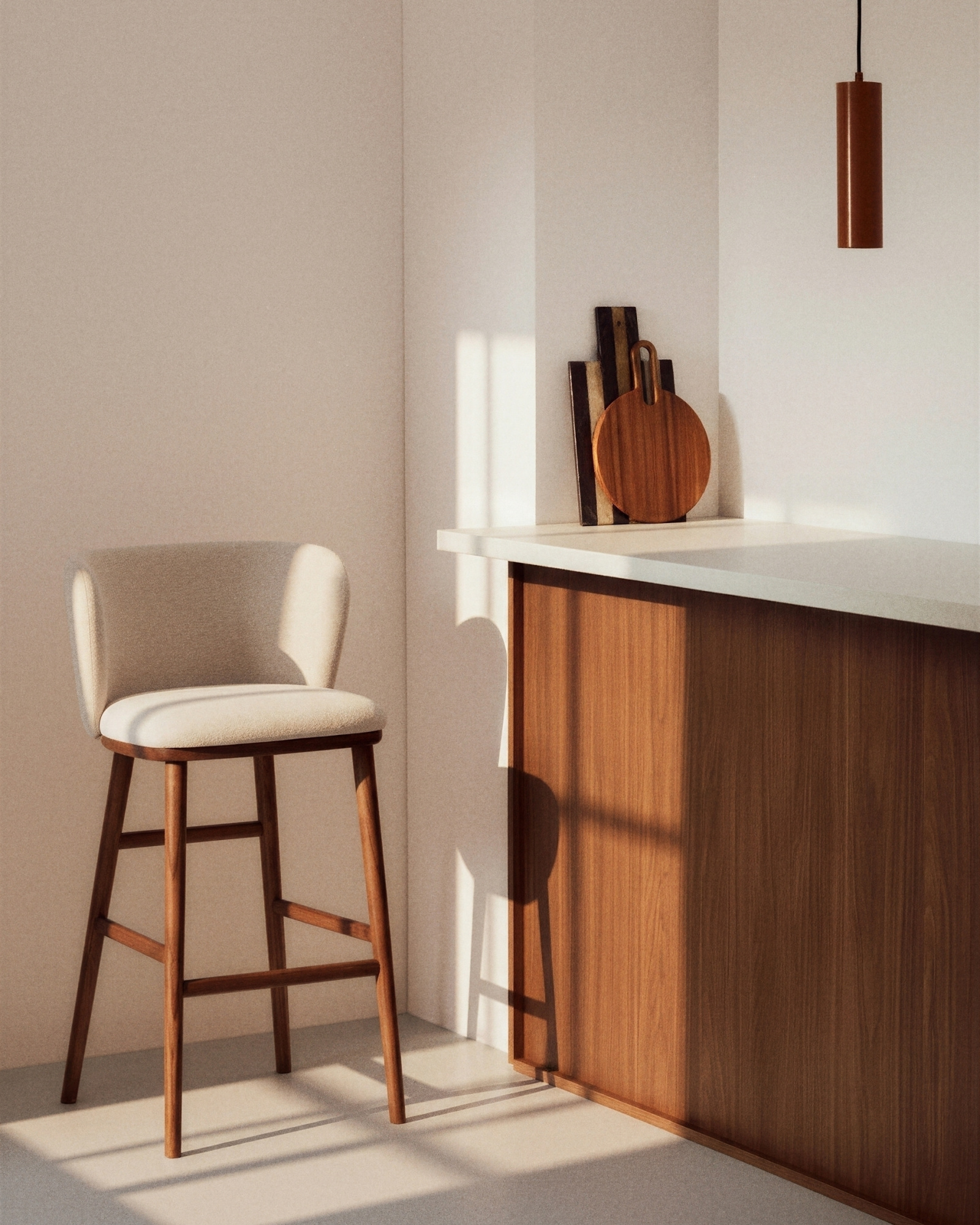 Барный стул Ciselia из бежевого шенилла с ножками из ясеня в отделке орех La Forma 463527