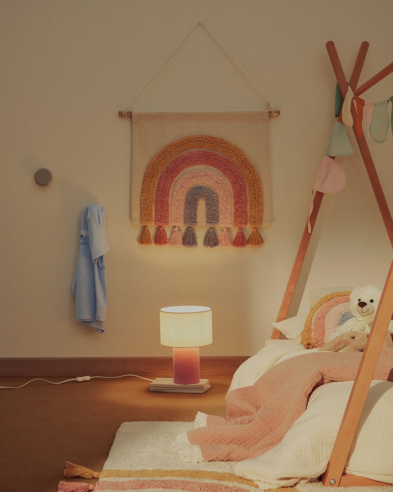 Настенный гобелен Tadea 100% хлопок разноцветная радуга 60 x 52 см La Forma (ex Julia Grup)