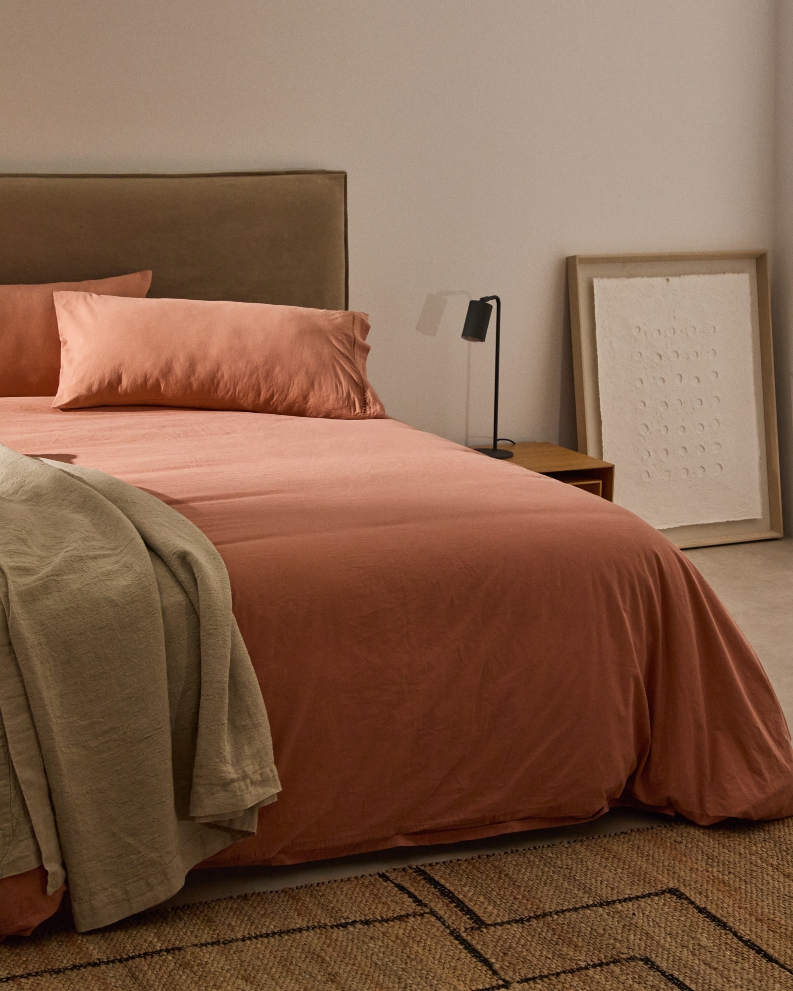 Плед Tandi из льна бежевого цвета 90 х 135 см La Forma (ex Julia Grup)