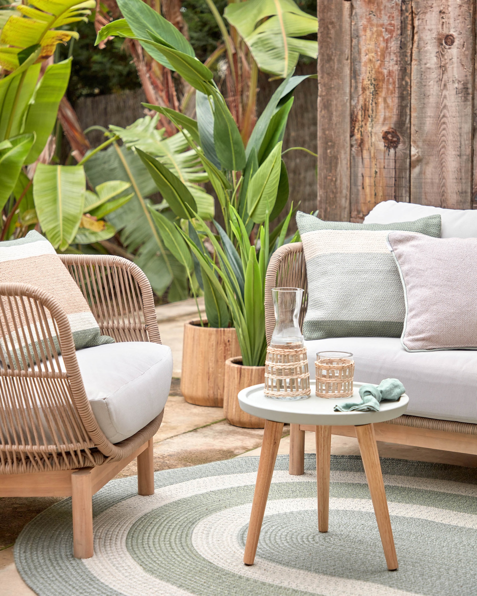 Приставной стол livy каучуковый цемент серый La Forma (ex Julia Grup)