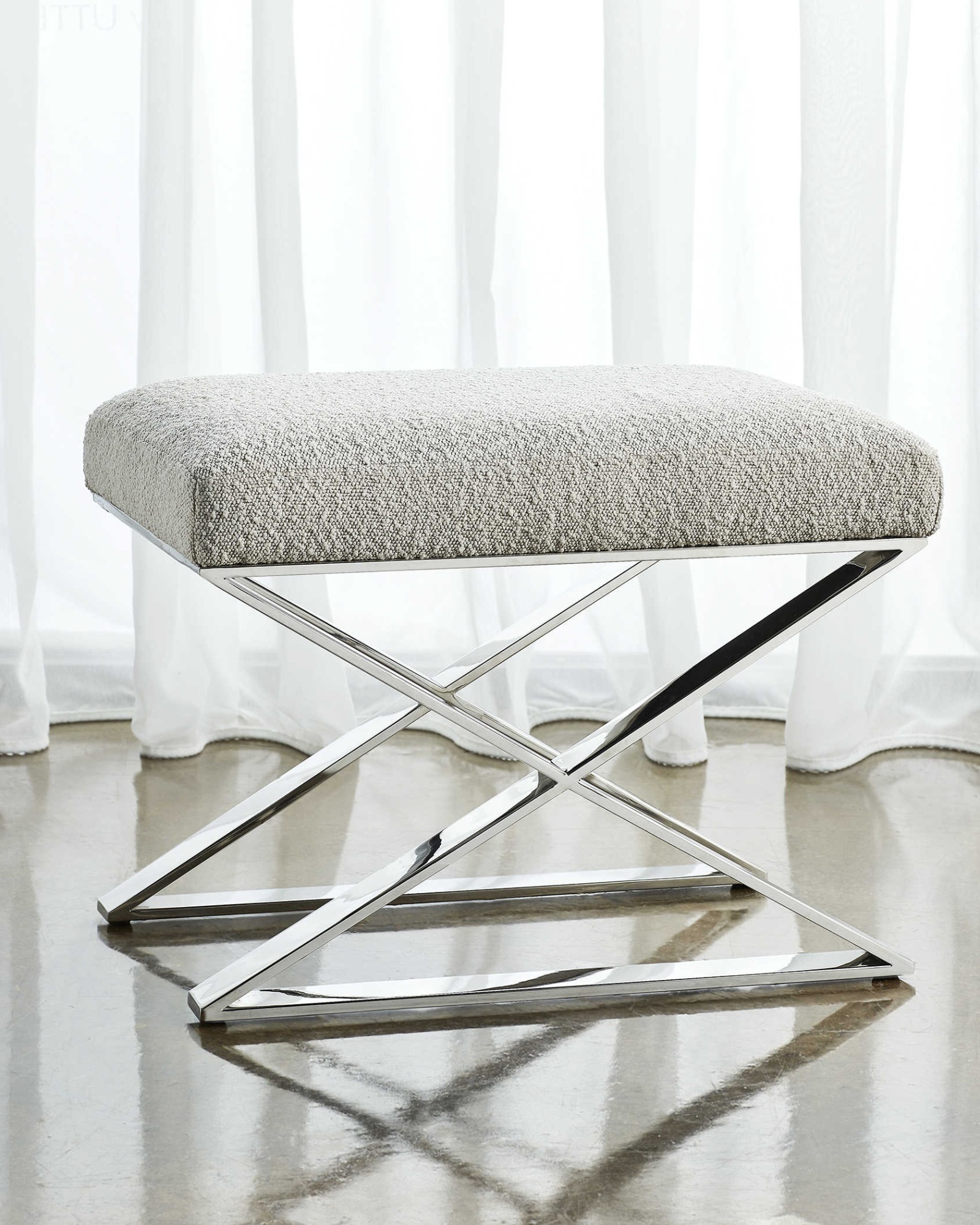 Серая банкетка Роан Louvre Home LHFPSO3459RJ