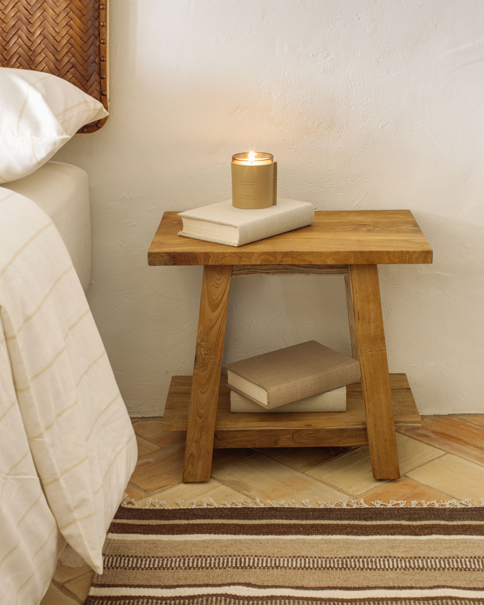 Подставка для ног Safara из переработанного тика 50 x 32 см La Forma (ex Julia Grup) Подставка для ног Safara из переработанного тика 50 x 32 см La Forma (ex Julia Grup)