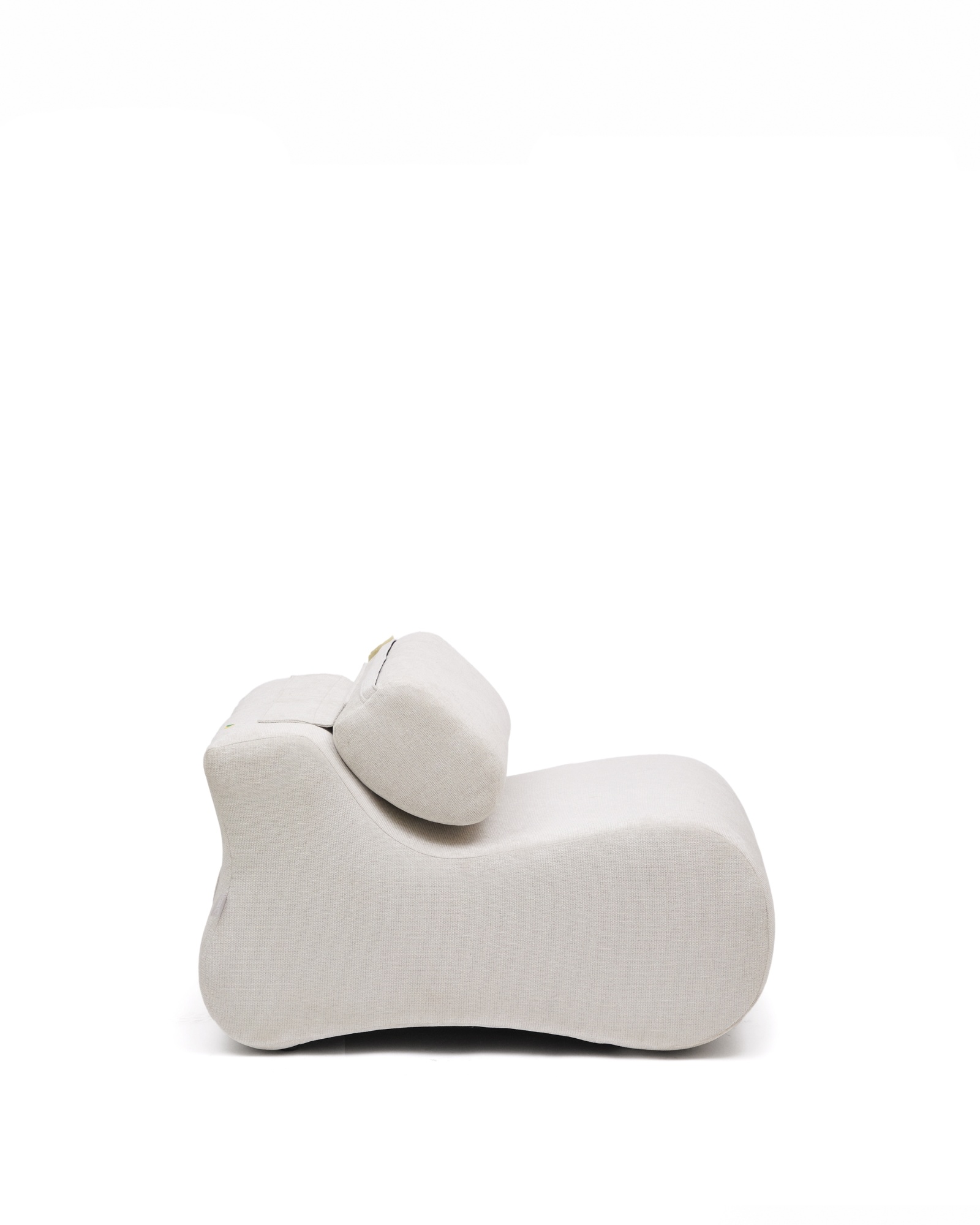 Club Кресло перламутрового цвета из шенилла La Forma (ex Julia Grup)