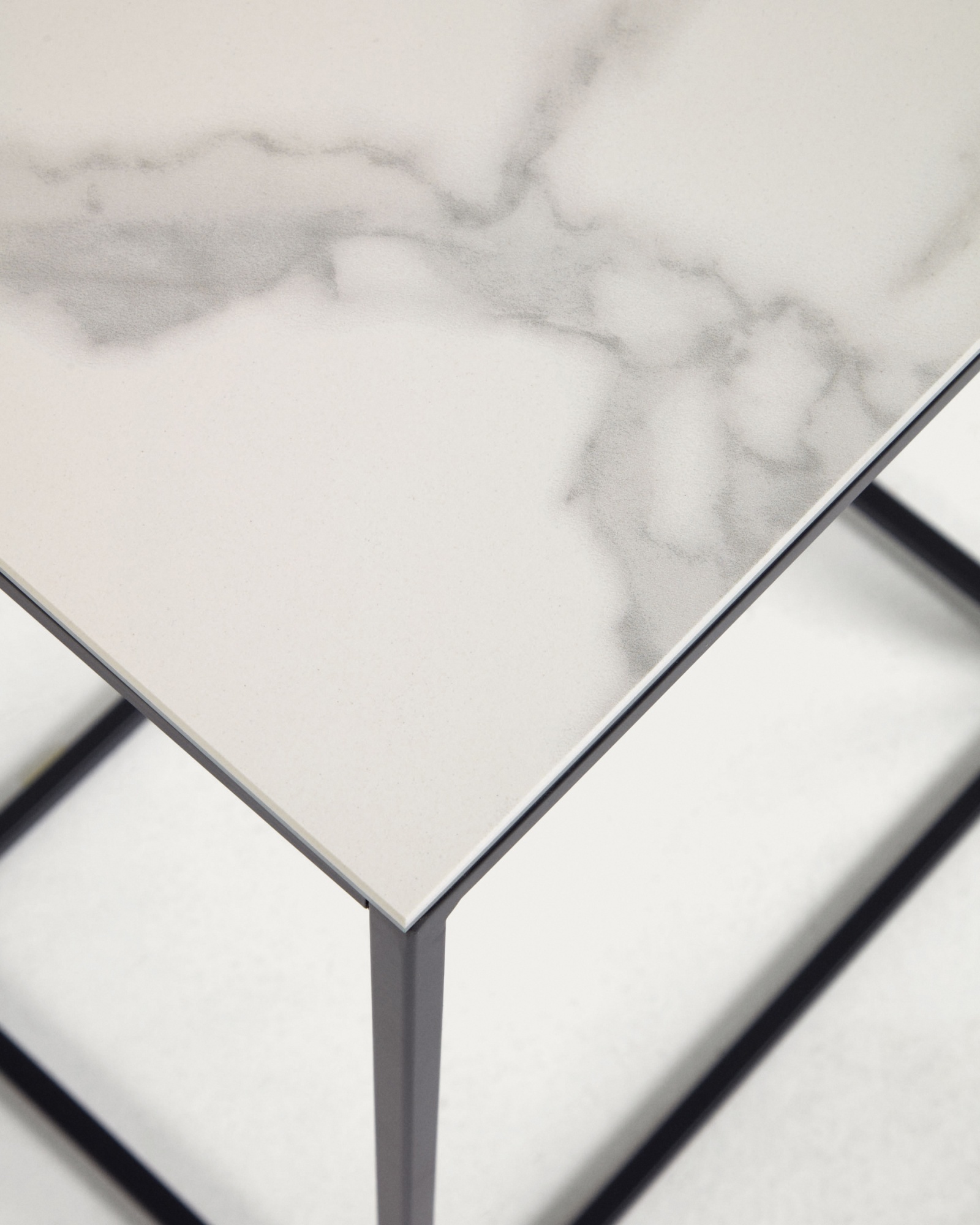 Журнальный столик Rewena с керамической столешницей 45 x 30 см La Forma (ex Julia Grup)