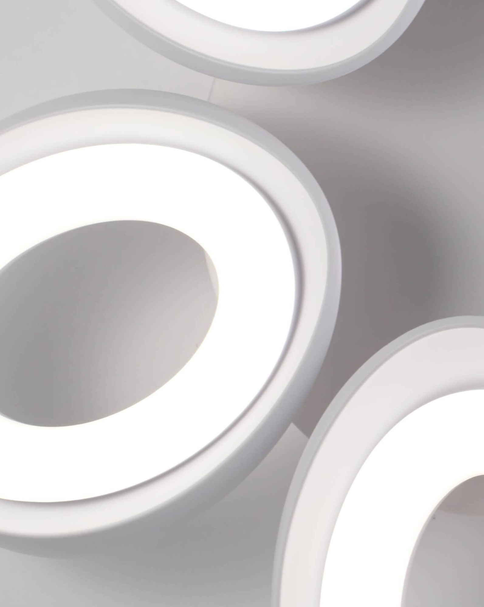 Светодиодная потолочная люстра с пультом Moderli V2881-CL Costa LED 120W