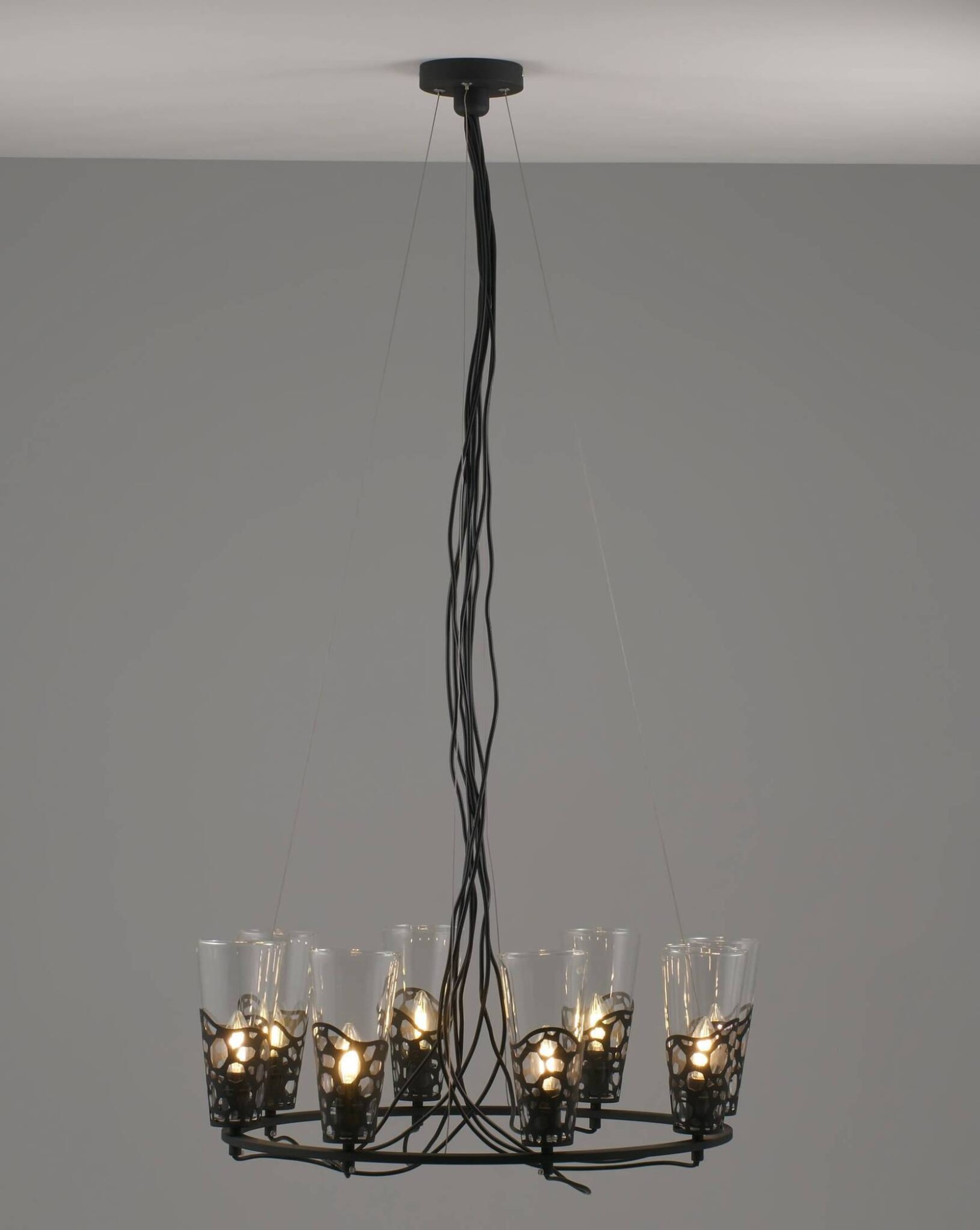 Люстра подвесная Moderli V2810-8P Valerie 8*E14*440W