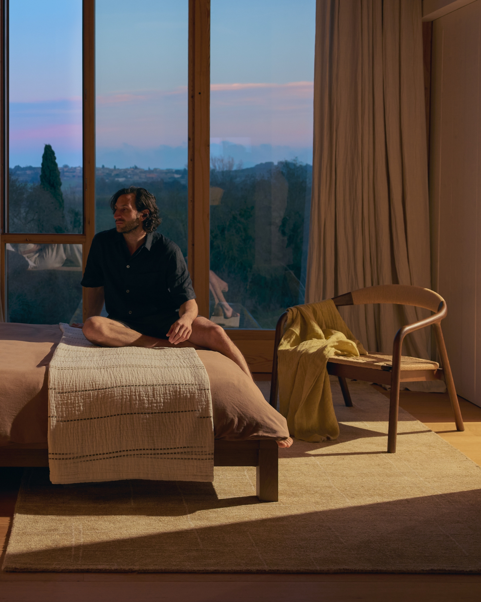 Кресло уличное Derile из дуба с натуральной отделкой и бежевой веревки La Forma 481829