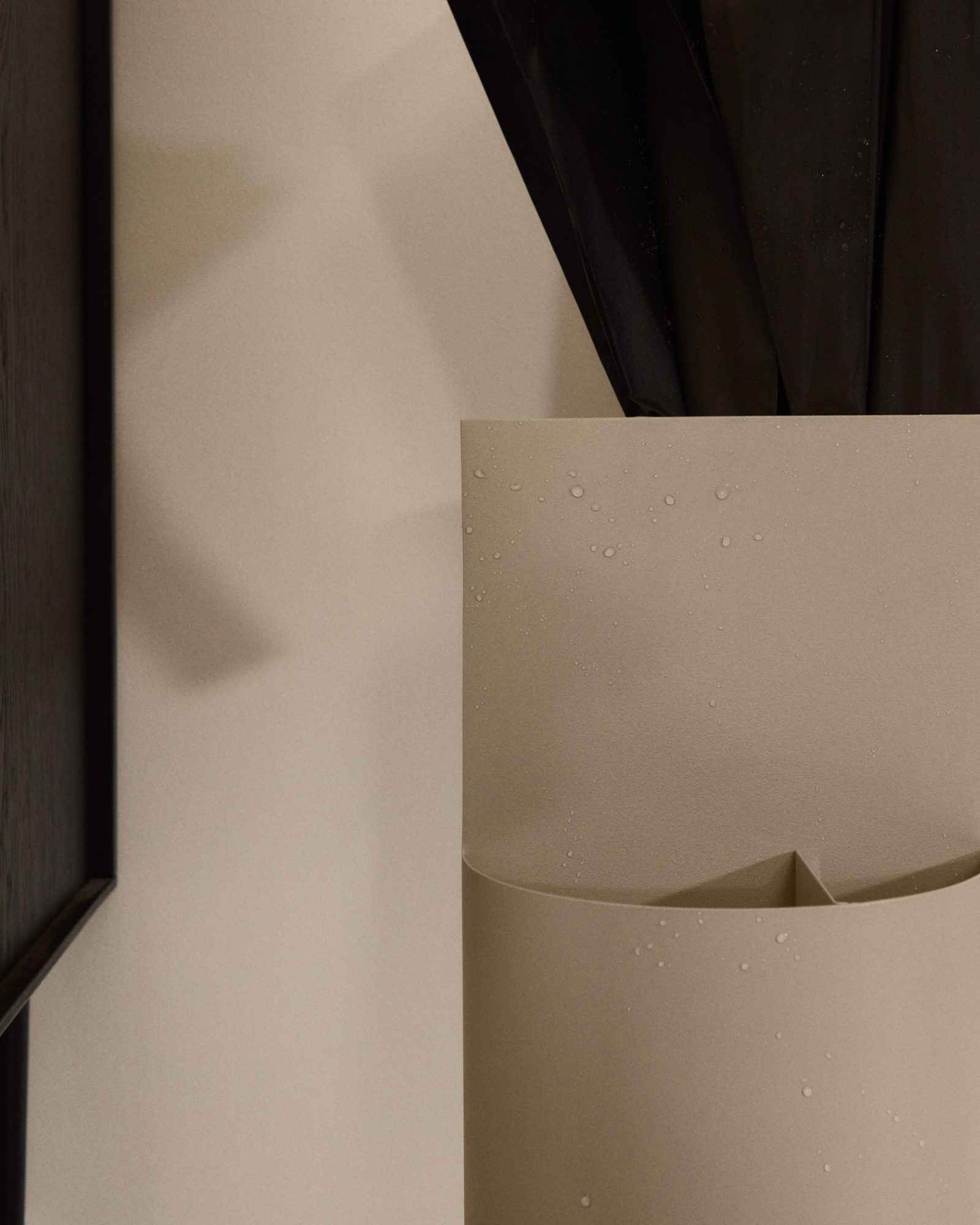 Atin Подставка для зонтов из бежевого металла La Forma (ex Julia Grup)