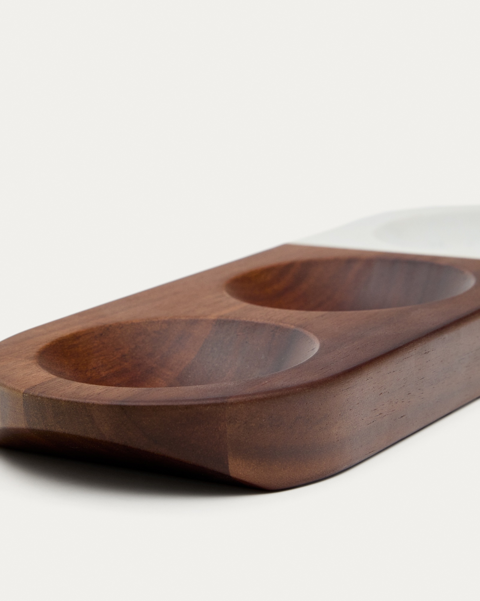 Сервировочный поднос для закусок Tori  из акации и белого мрамор La Forma (ex Julia Grup)