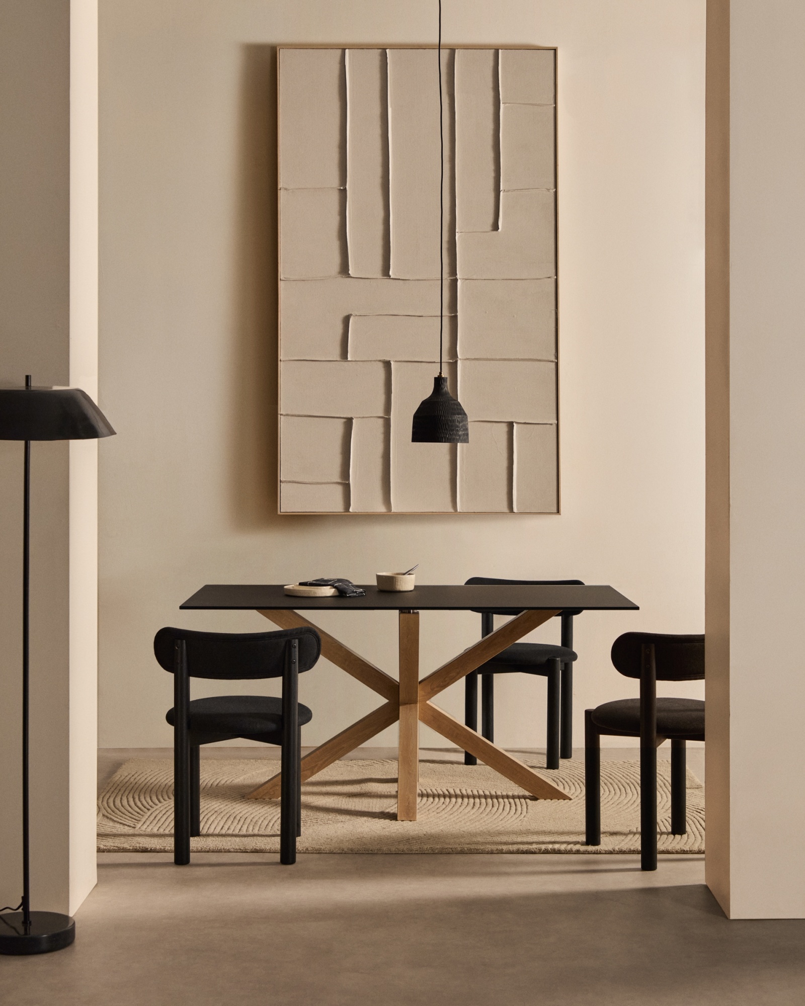 Стол Argo из матового черного стекла со стальными ножками под дерево 160 x 90 см La Forma (ex Julia Grup)