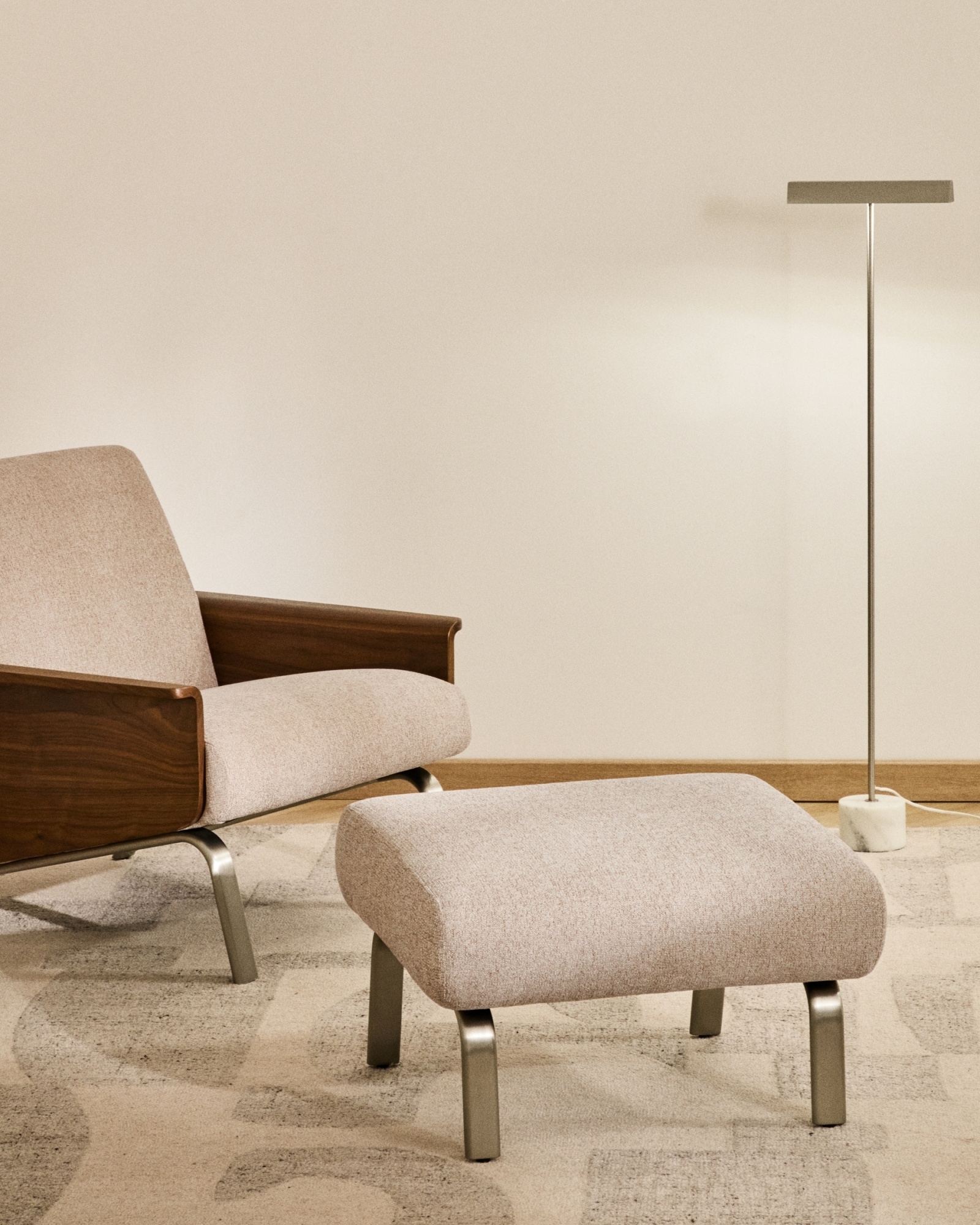 Подставка для ног Amsen светло-коричневого цвета La Forma (ex Julia Grup)