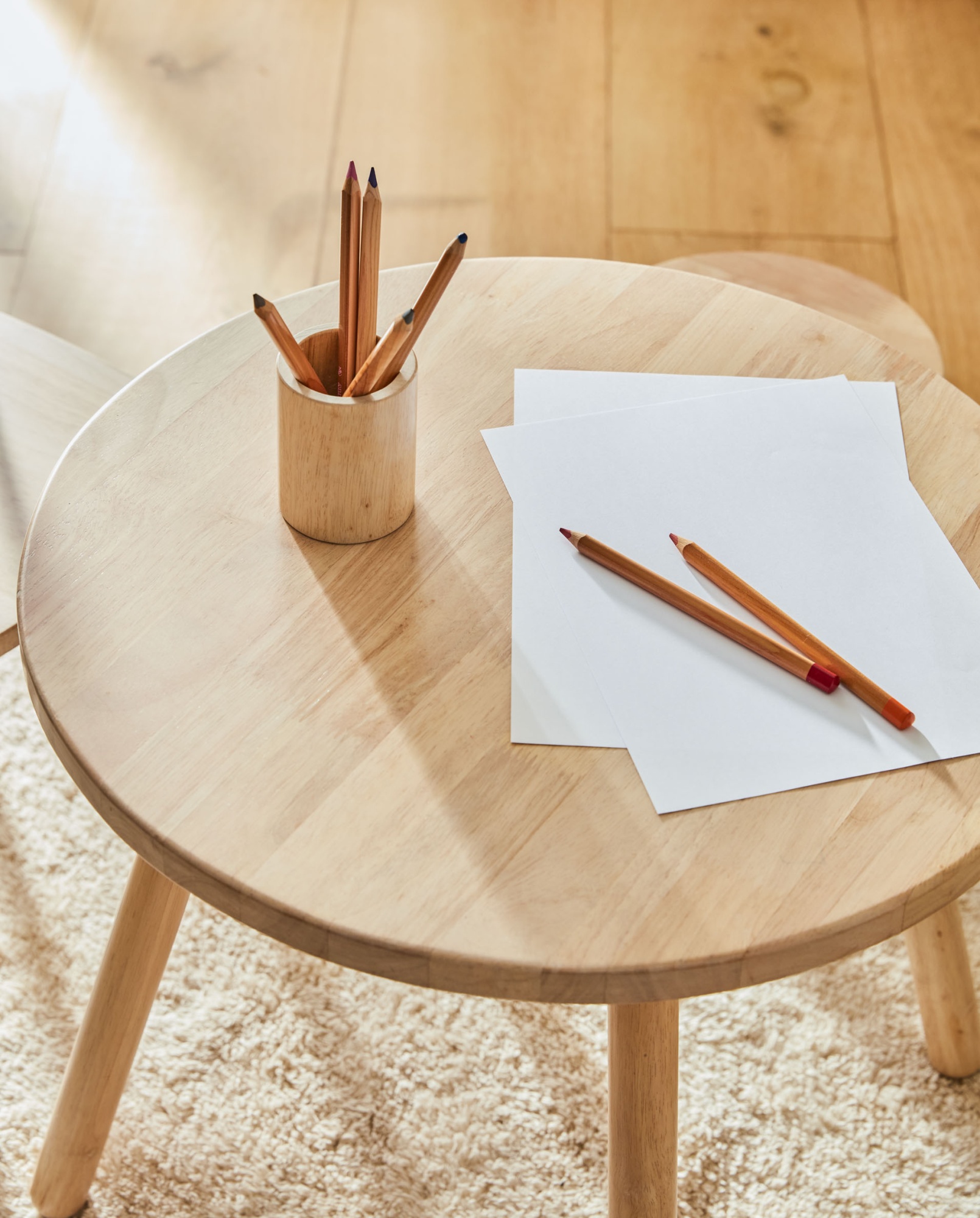 Dilcia подставка для карандашей из массива каучука La Forma (ex Julia Grup)