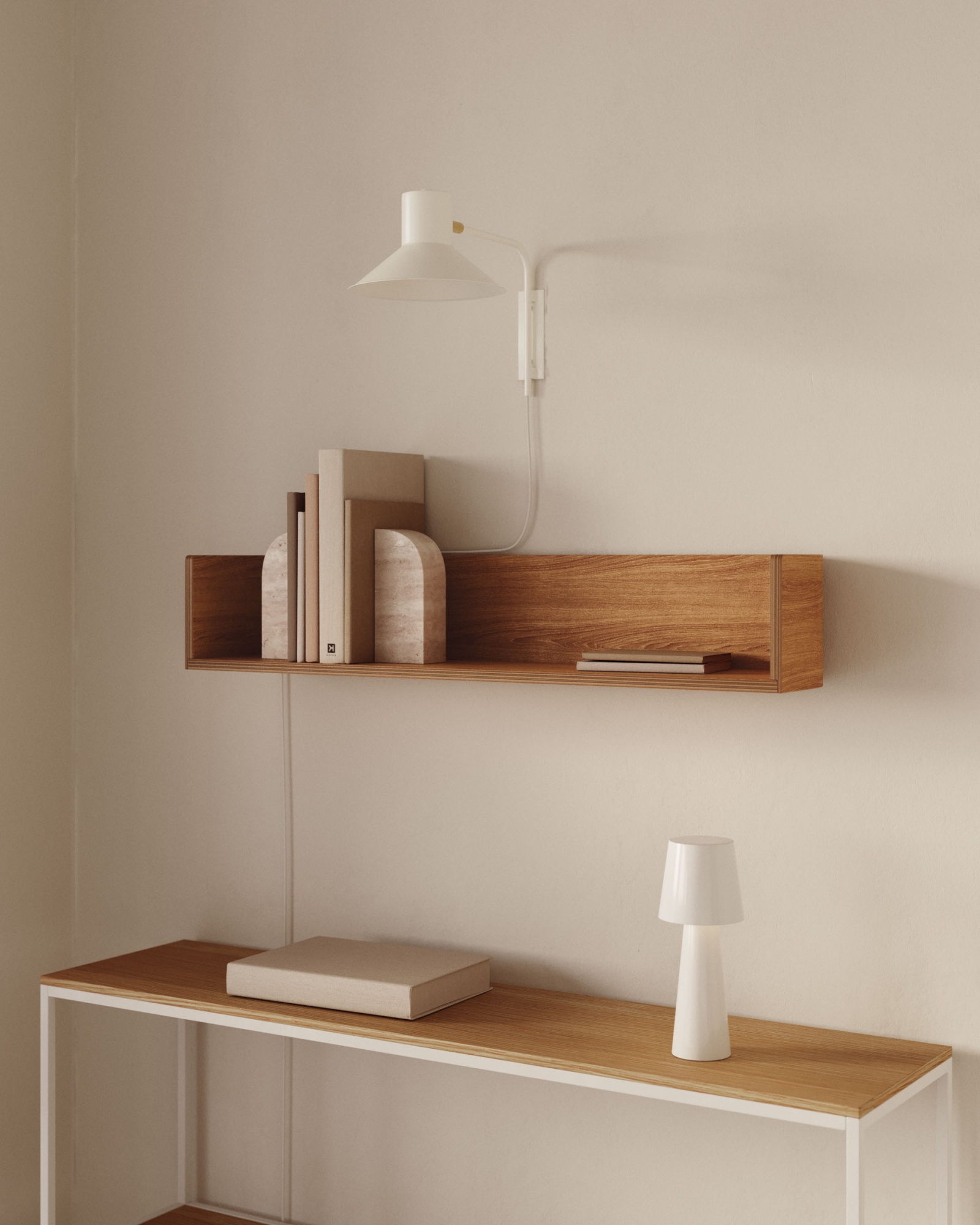 Полка Octavia из фанеры ясеня 90 х 20 см La Forma (ex Julia Grup)