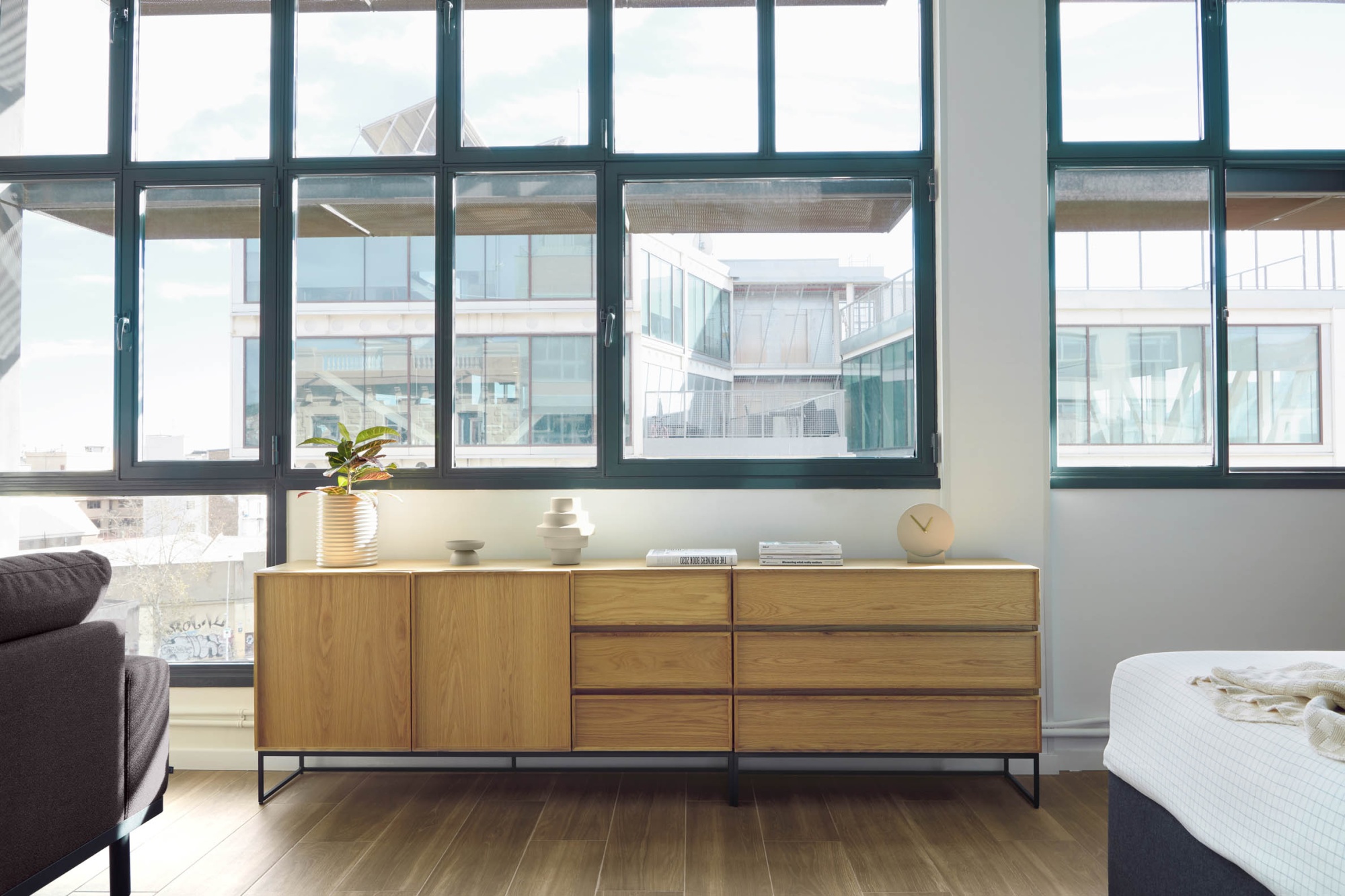 Комод Taiana с дубовым шпоном 100 x 78 см La Forma (ex Julia Grup)