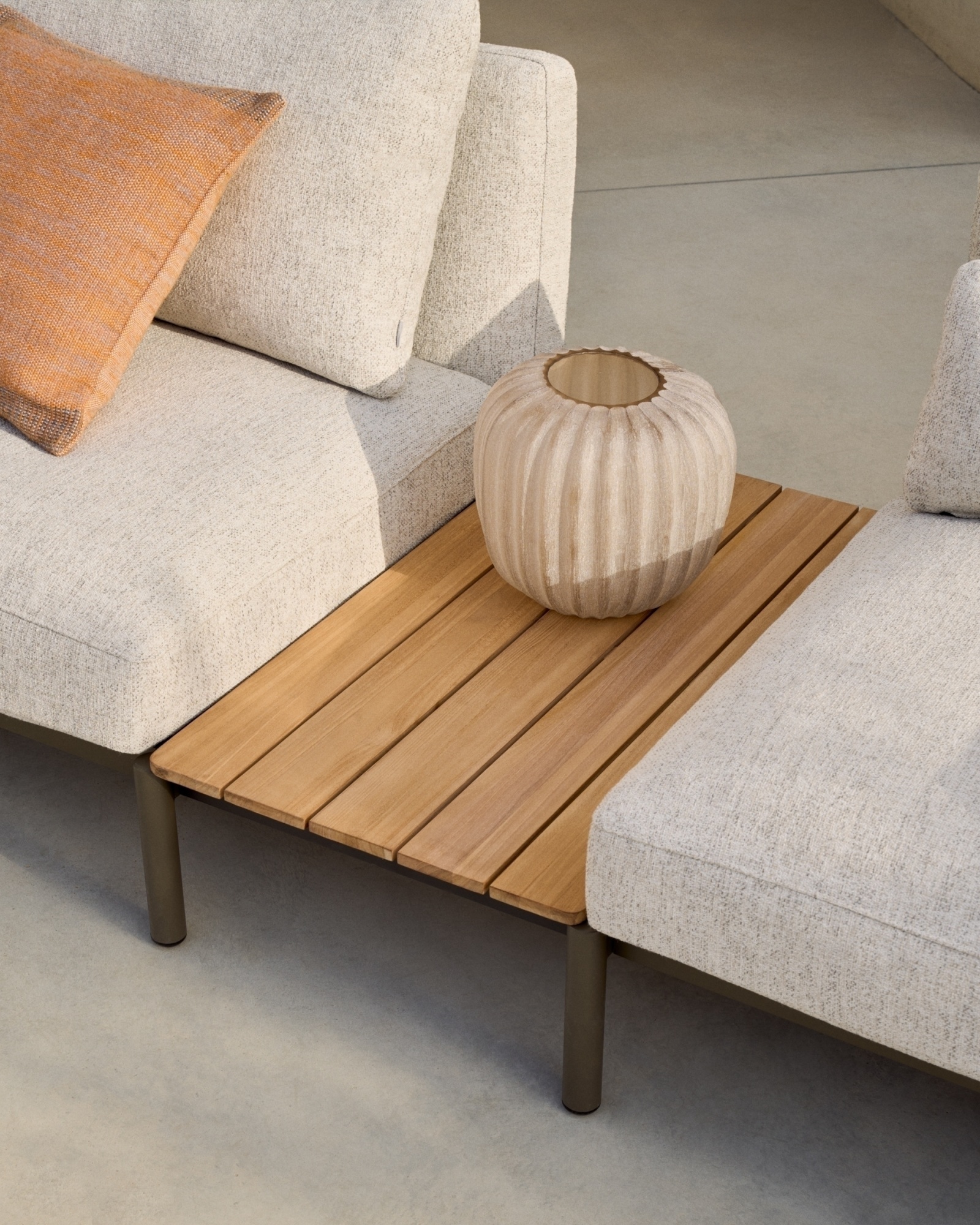 Ваза Lumia из стекла бежевого цвета  27см La Forma (ex Julia Grup)