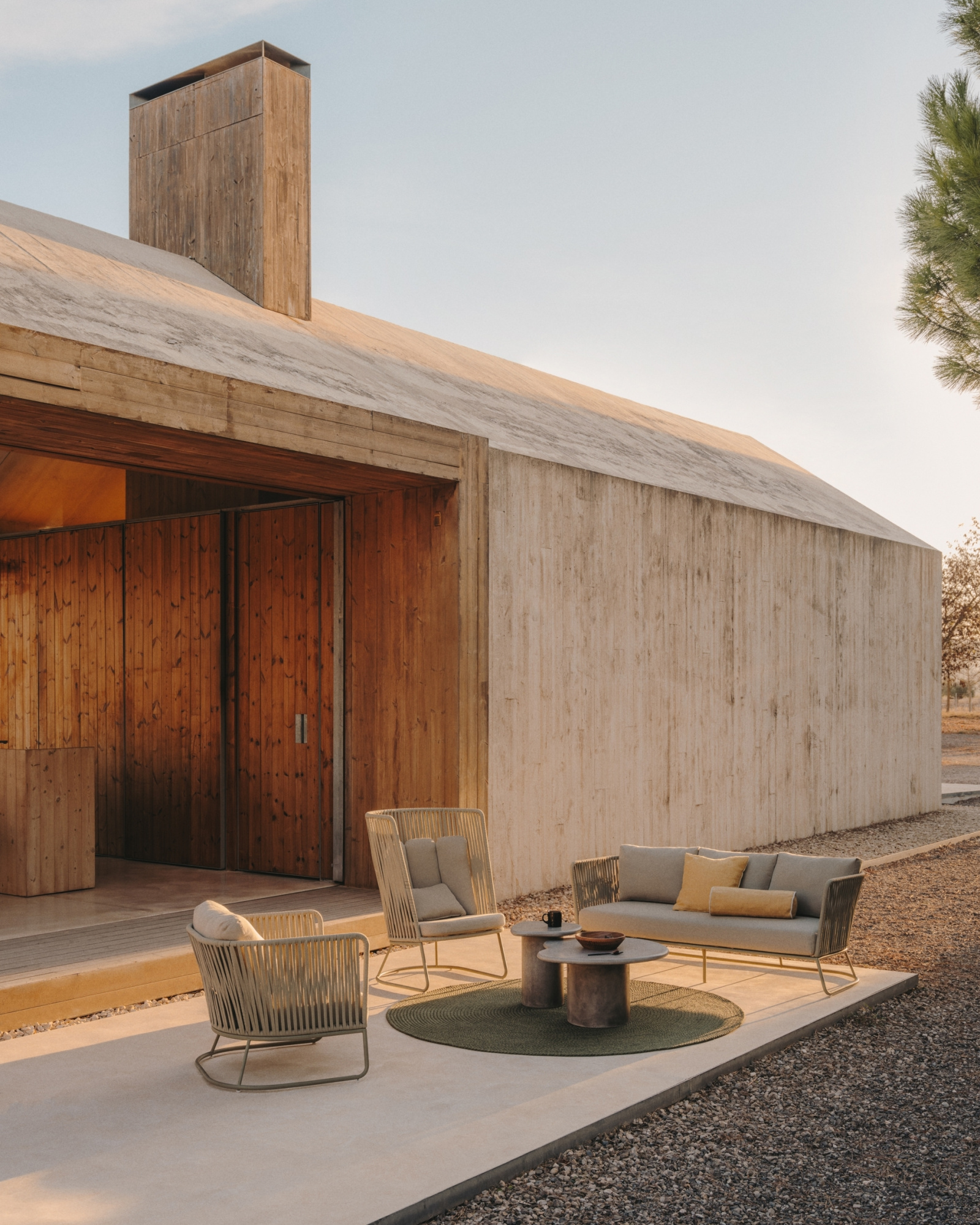 Despas Зеленый круглый ковер из синтетических волокон La Forma 192049