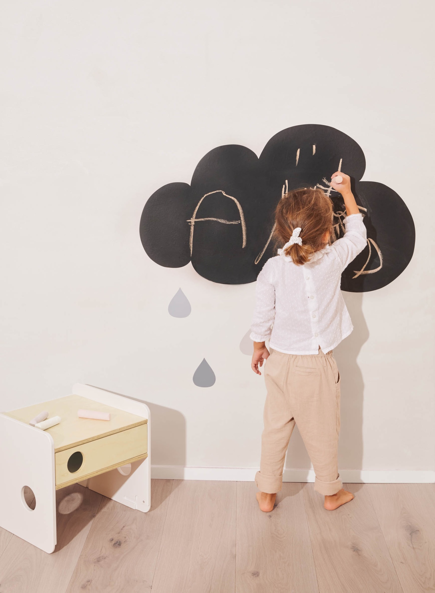 Настенная наклейка Agripa в виде тучи 73 x 86 см La Forma (ex Julia Grup)