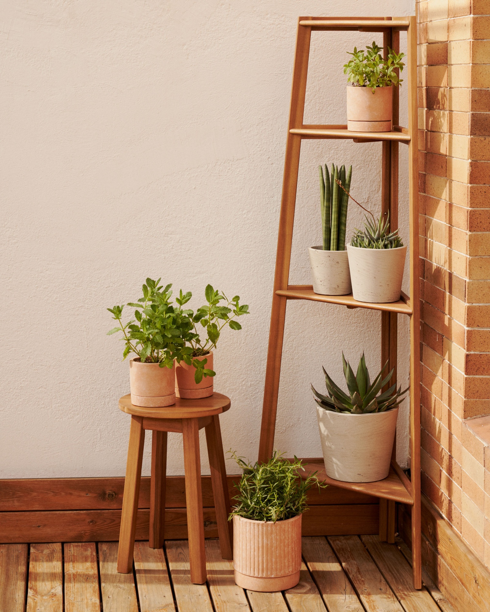 Victora Уличный стеллаж из массива акации 42 x 150 см La Forma (ex Julia Grup)