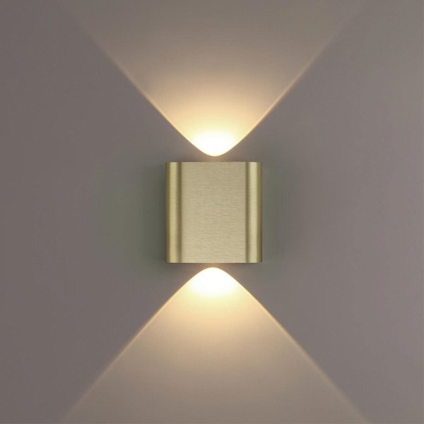 Настенный светильник Odeon Light 7107/2WL