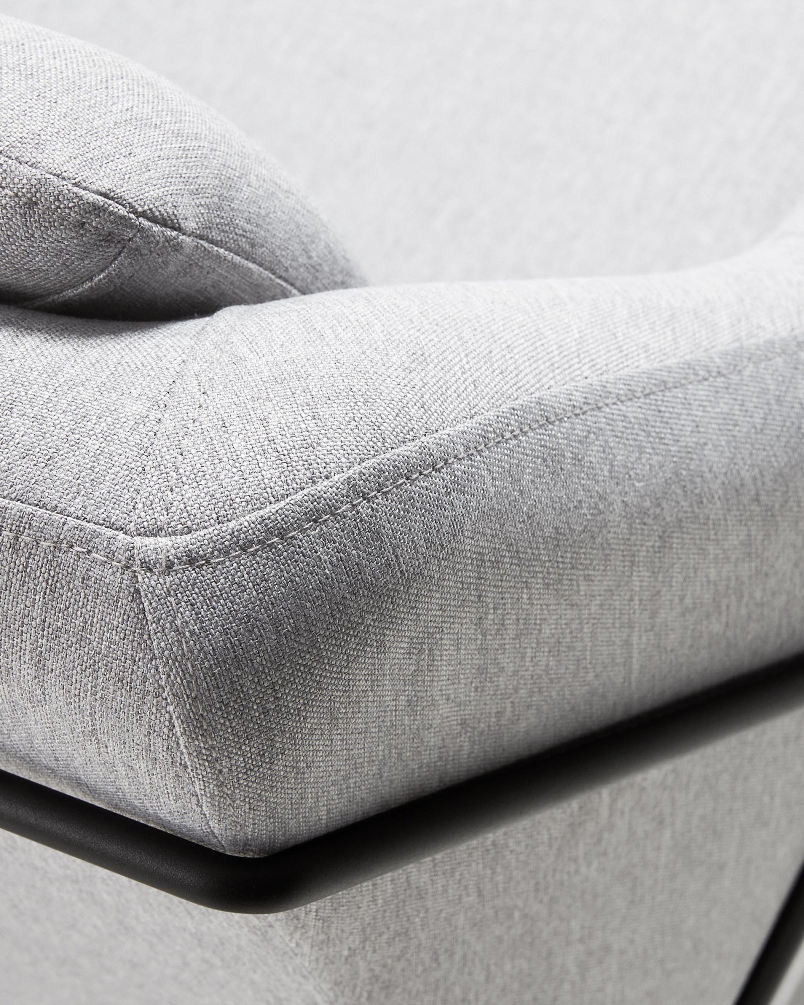 Диван Brida серый 128 см La Forma (ex Julia Grup)