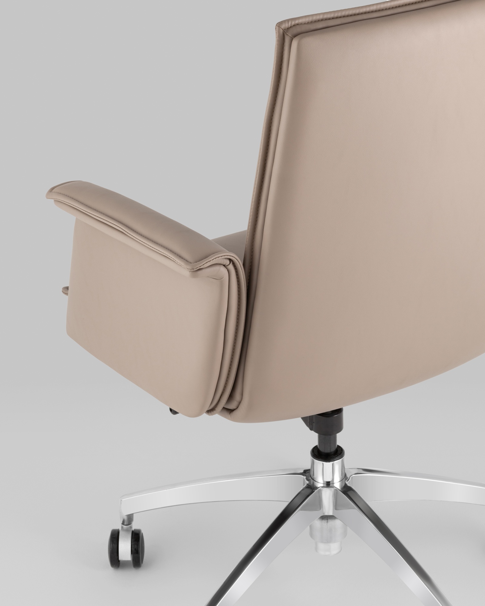 Кресло офисное TopChairs Regenta бежевый Stool Group