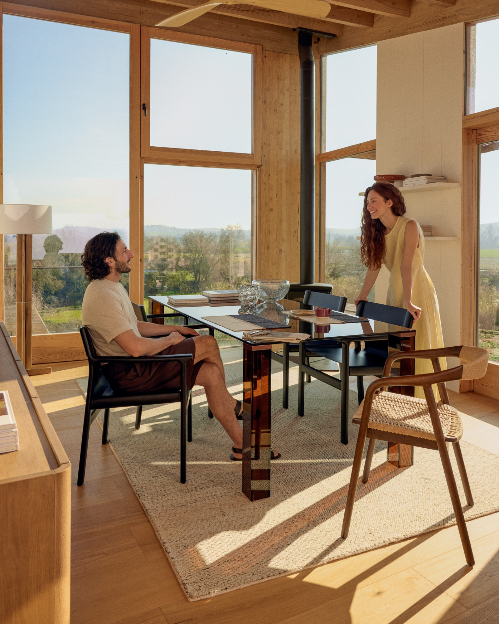 Стол Adularia из коричневого закаленного стекла 200 x 100 см La Forma 447715