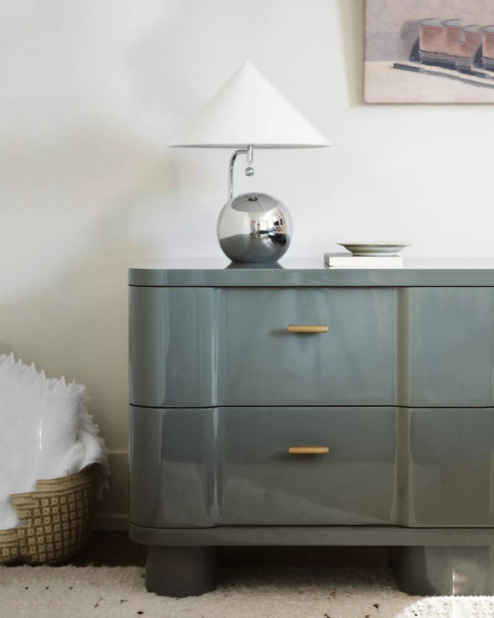 Серебристая лампа Шанталь с белым конусным абажуром Louvre Home LTL320325XNP