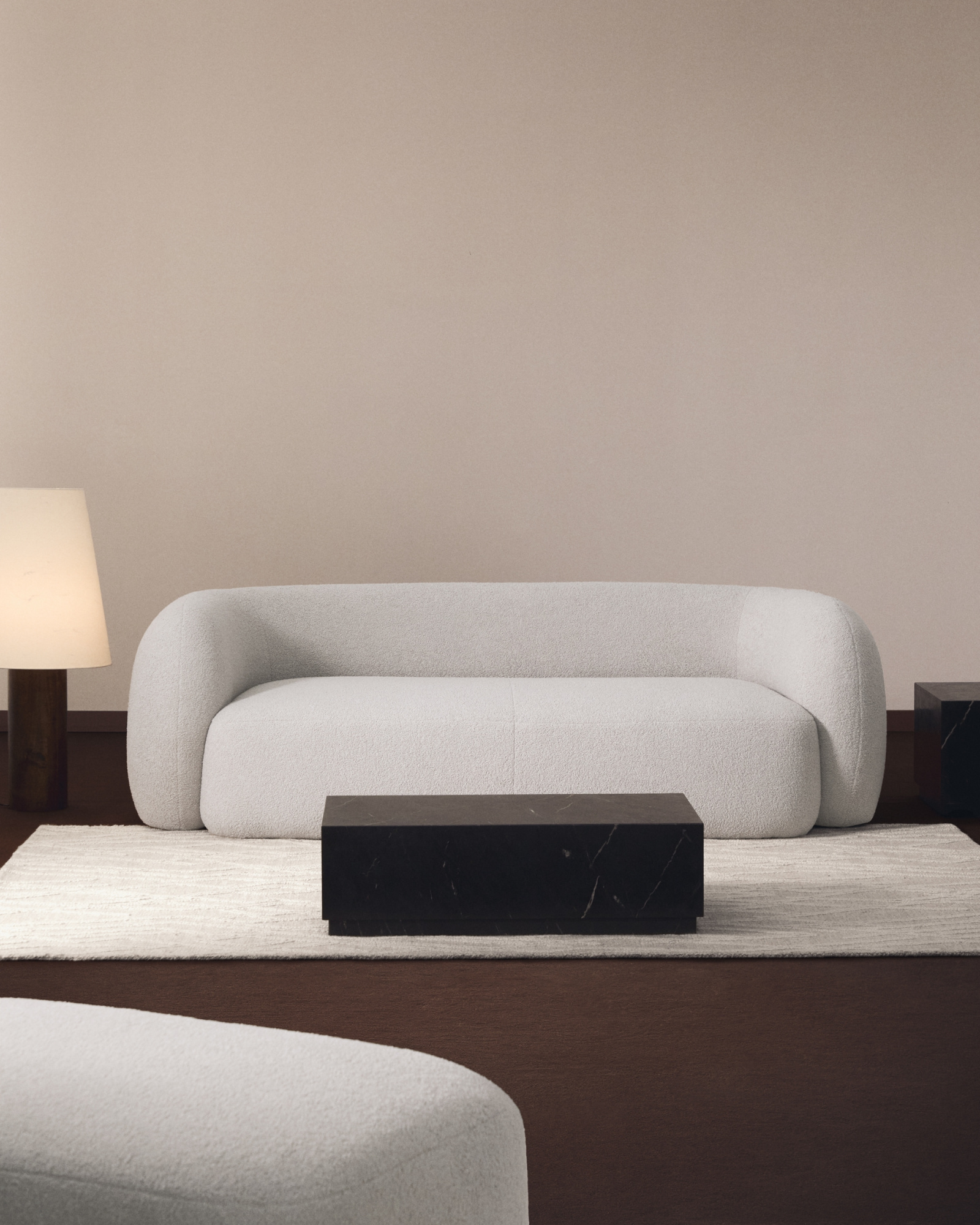 Журнальный столик Sorein из черного мрамора 100 x 50 см La Forma 451203