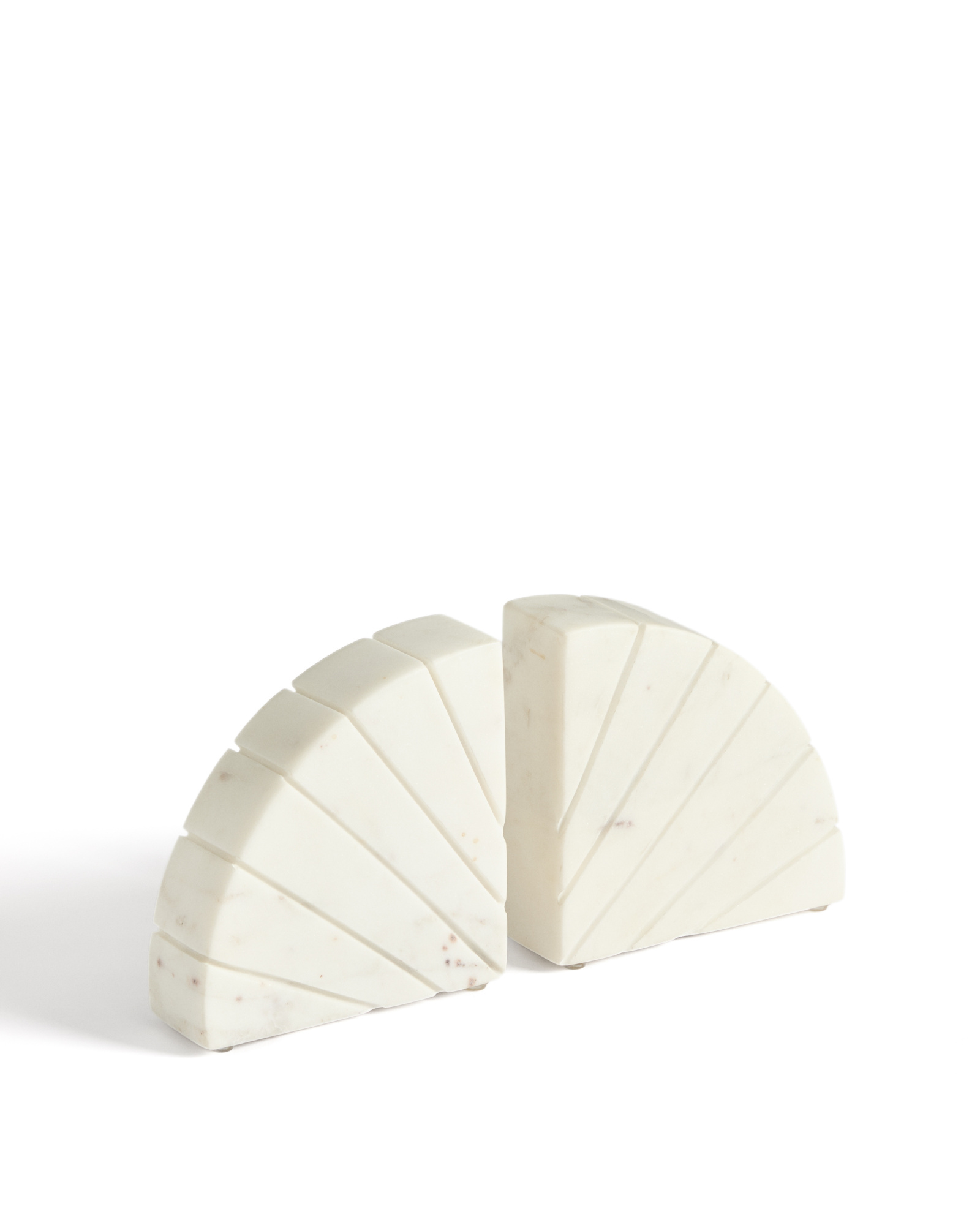 Подставка для книг Serela из белого мрамора La Forma 437084