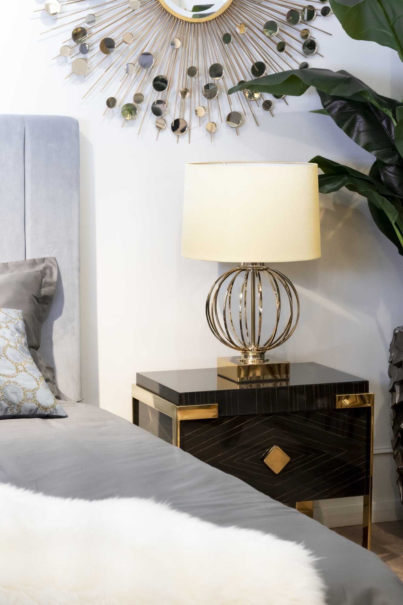 Настольная лампа золотая Garda Decor 22-86949