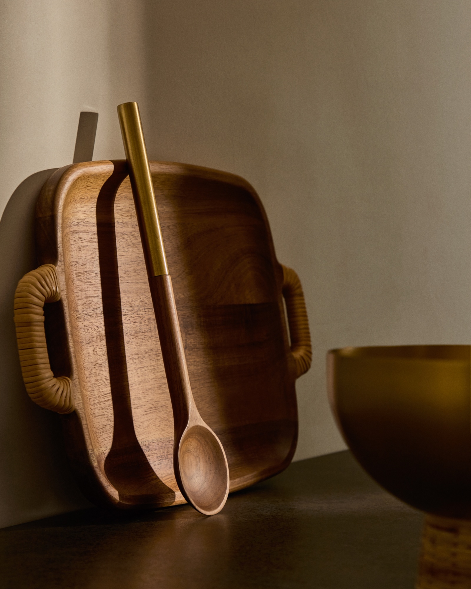 Круглая кухонная лопатка Sataya из 100% древесины акации FSC La Forma (ex Julia Grup)