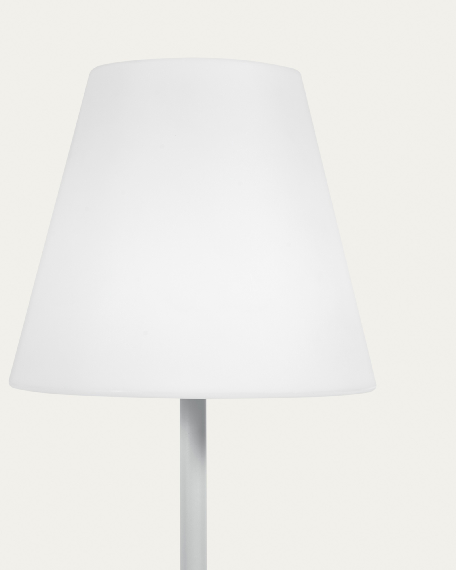 Amaray Торшер для наружного освещения из металла с белой отделкой La Forma (ex Julia Grup)