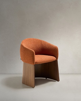 Стул Bosca из терракотовой синели и шпона ореха La Forma (ex Julia Grup)