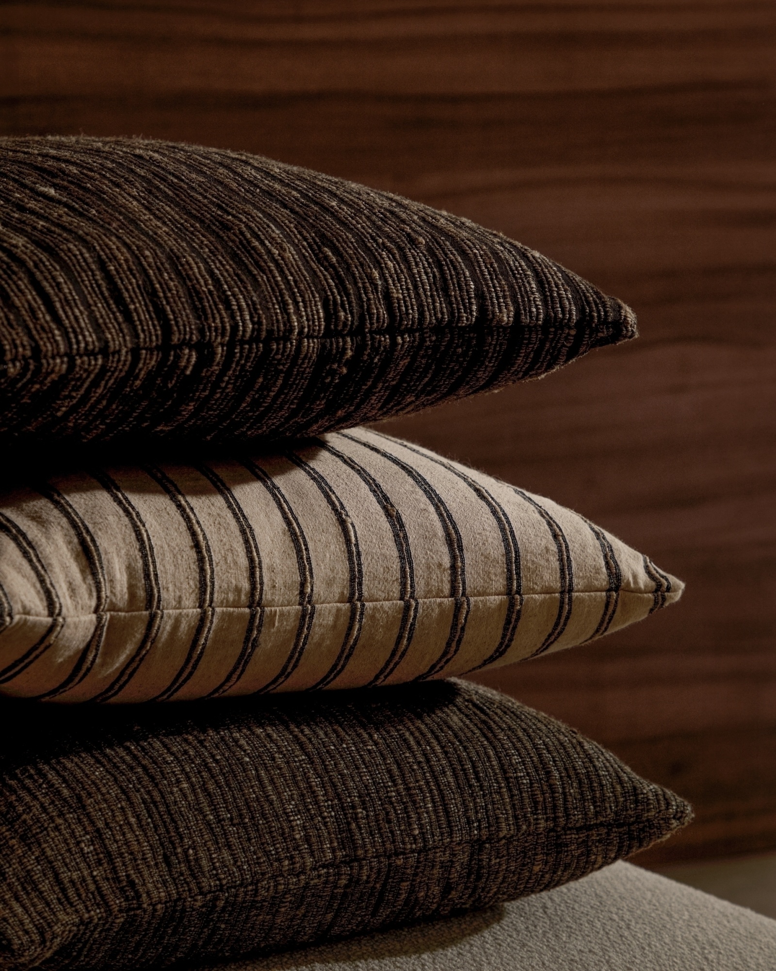 Caliu Чехол для подушки серо-бежевый шелк и хлопок 45 x 45 см La Forma (ex Julia Grup)