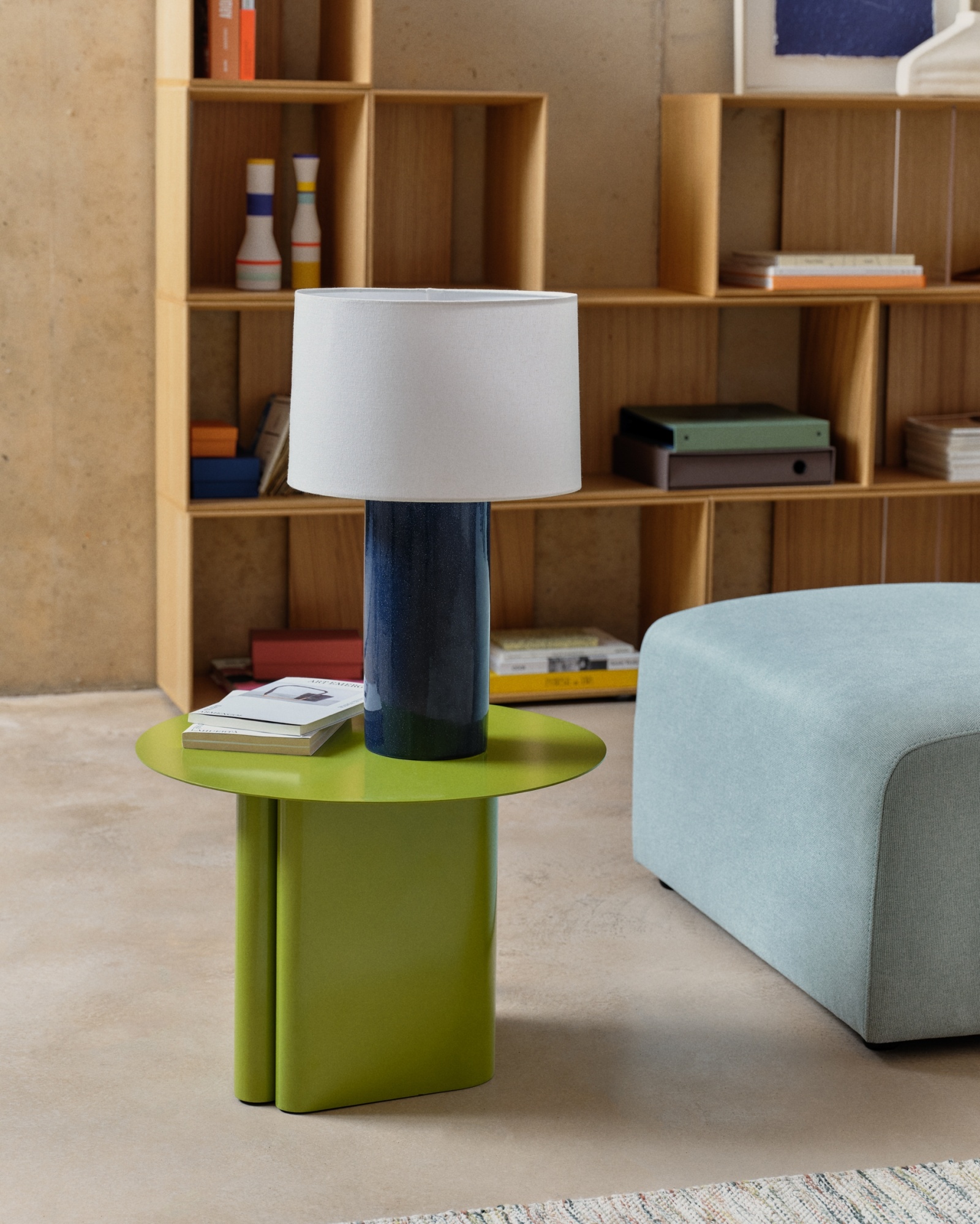 Столик Arvin из железа зеленого цвета Ø 55 см La Forma (ex Julia Grup)