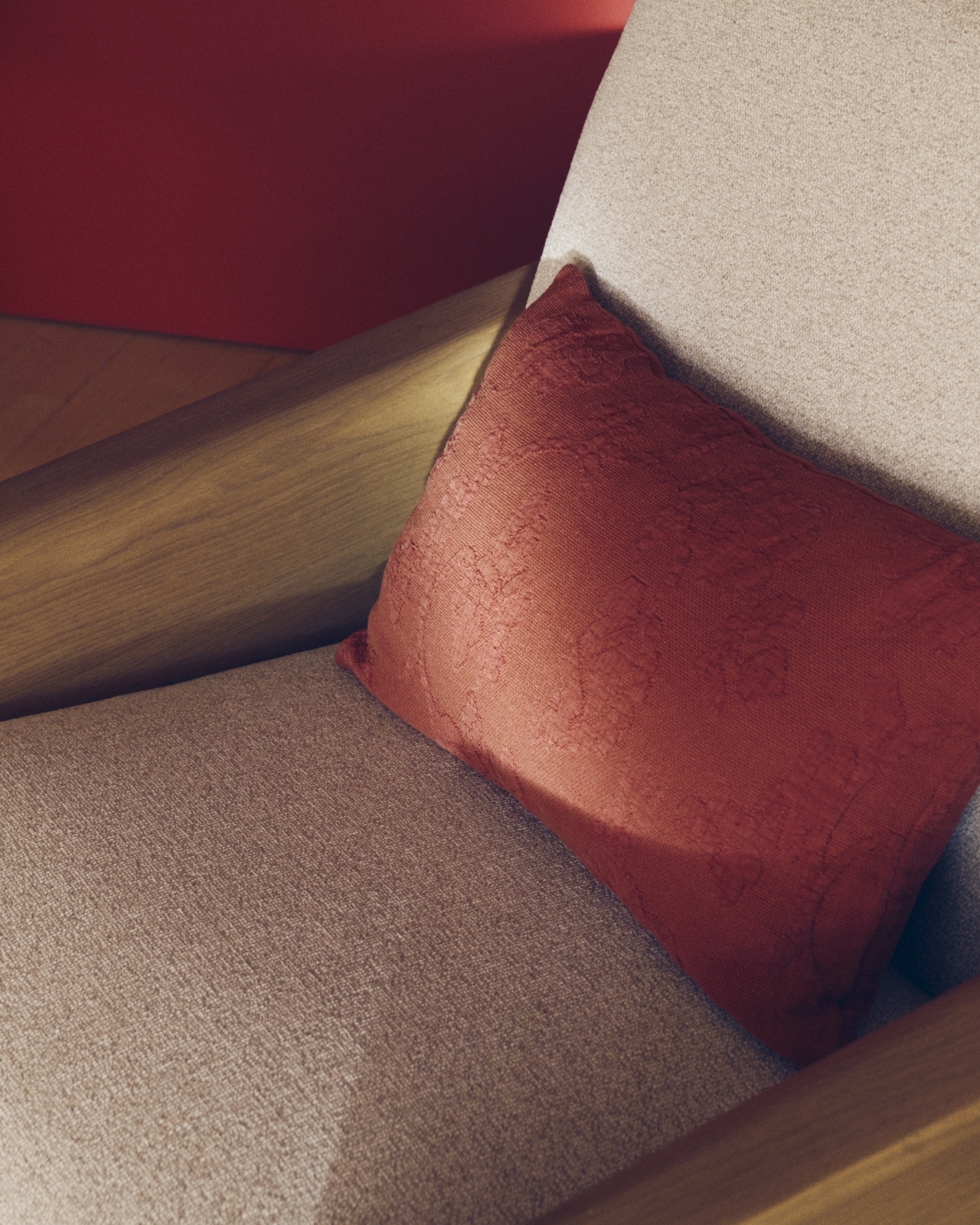 Кресло Amsen бежевое из дубовой фанеры со стальными ножками La Forma (ex Julia Grup)