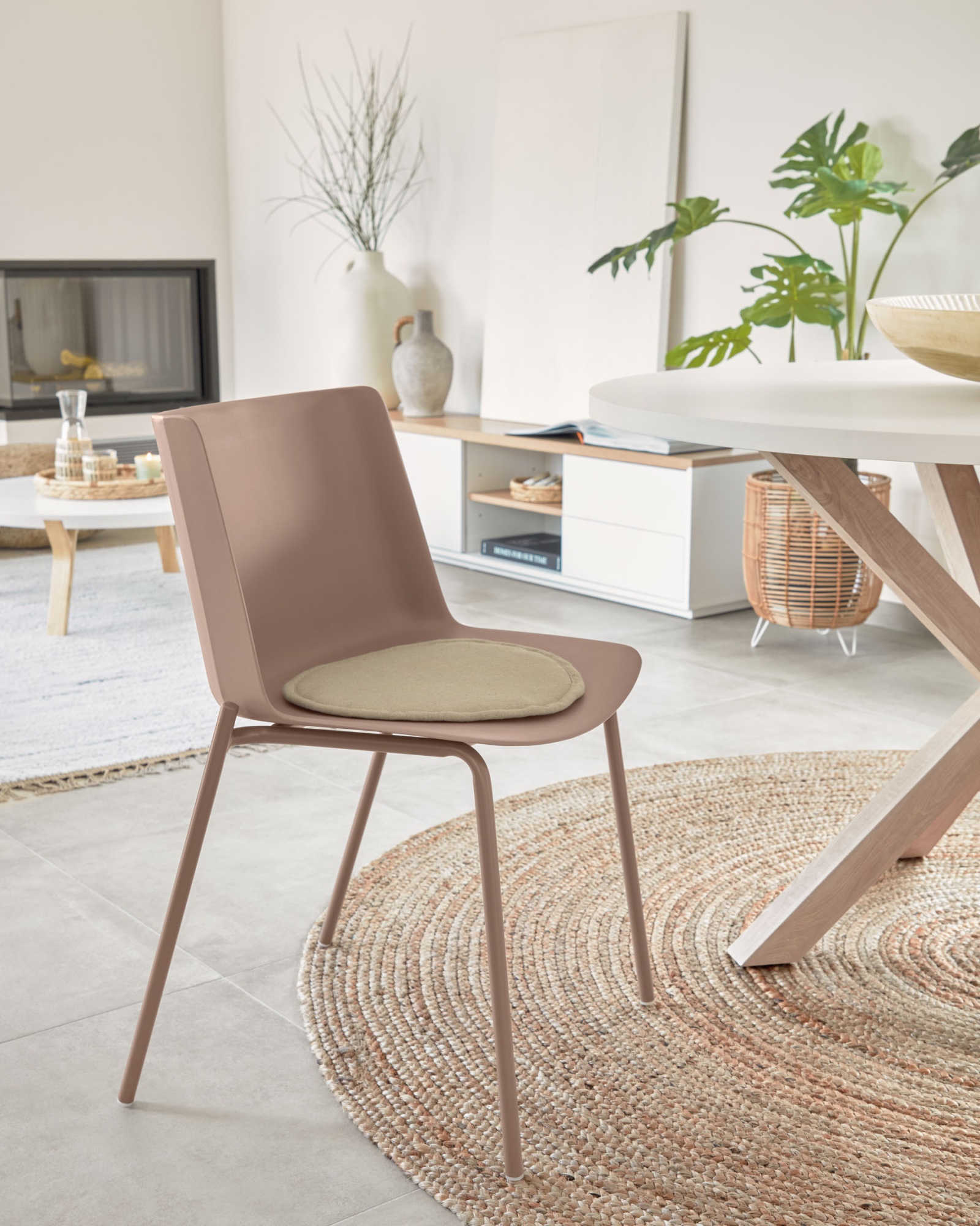 ARYA Стол с белой столешницей с отделкой из меламина на стальных ножках с отделкой под дерево La Forma (ex Julia Grup)