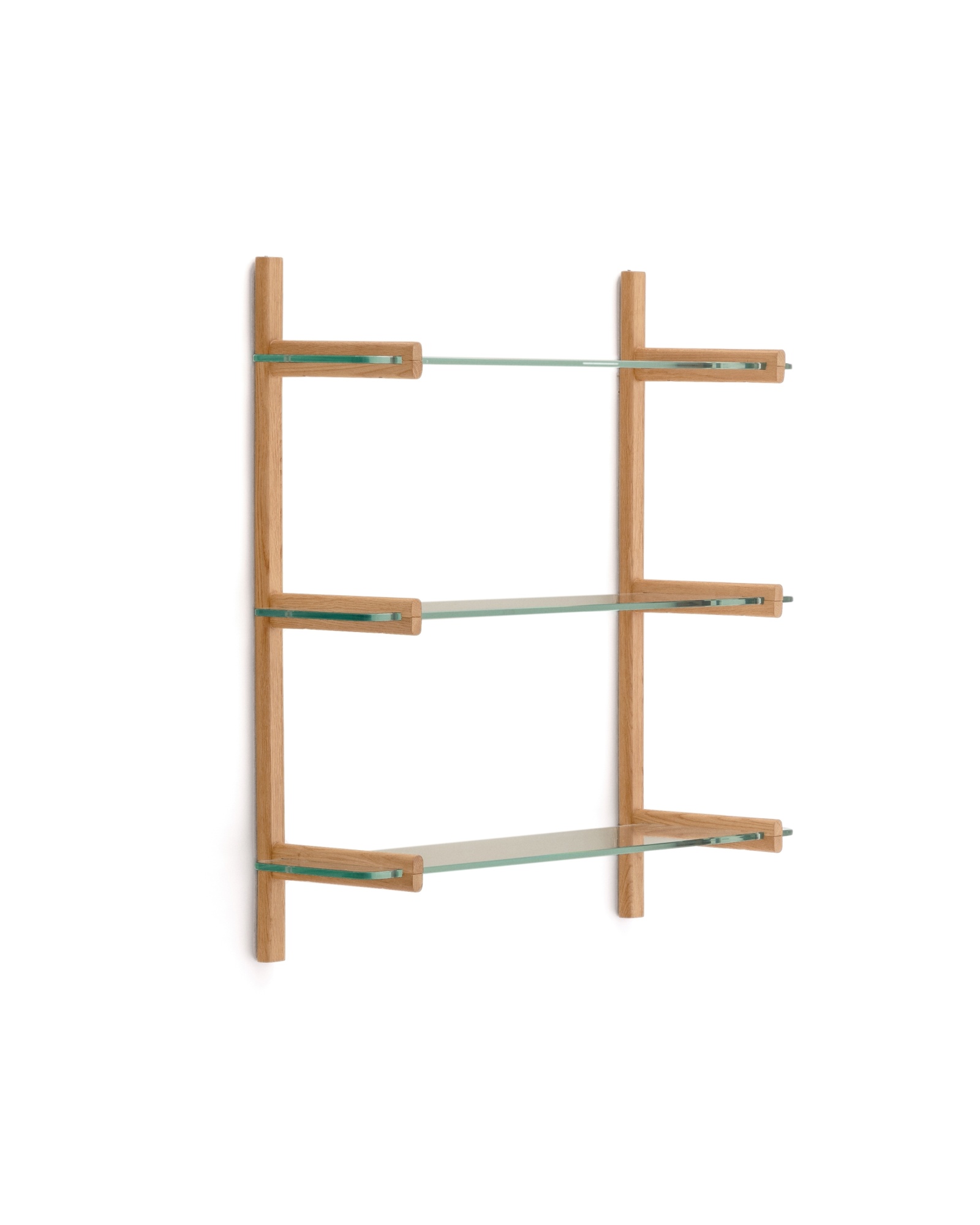 Модульный стеллаж Sitra из массива дуба с 3 стеклянными полками La Forma (ex Julia Grup)
