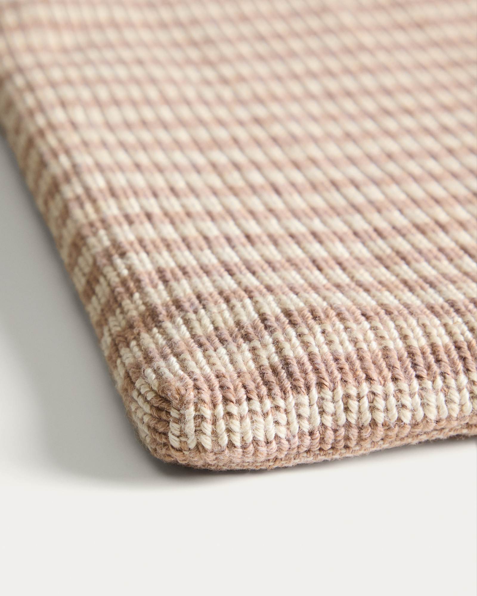 Подушка для стула Dirome в бежевую полоску, 100% ПЭТ, 40 x 40 см La Forma 481403