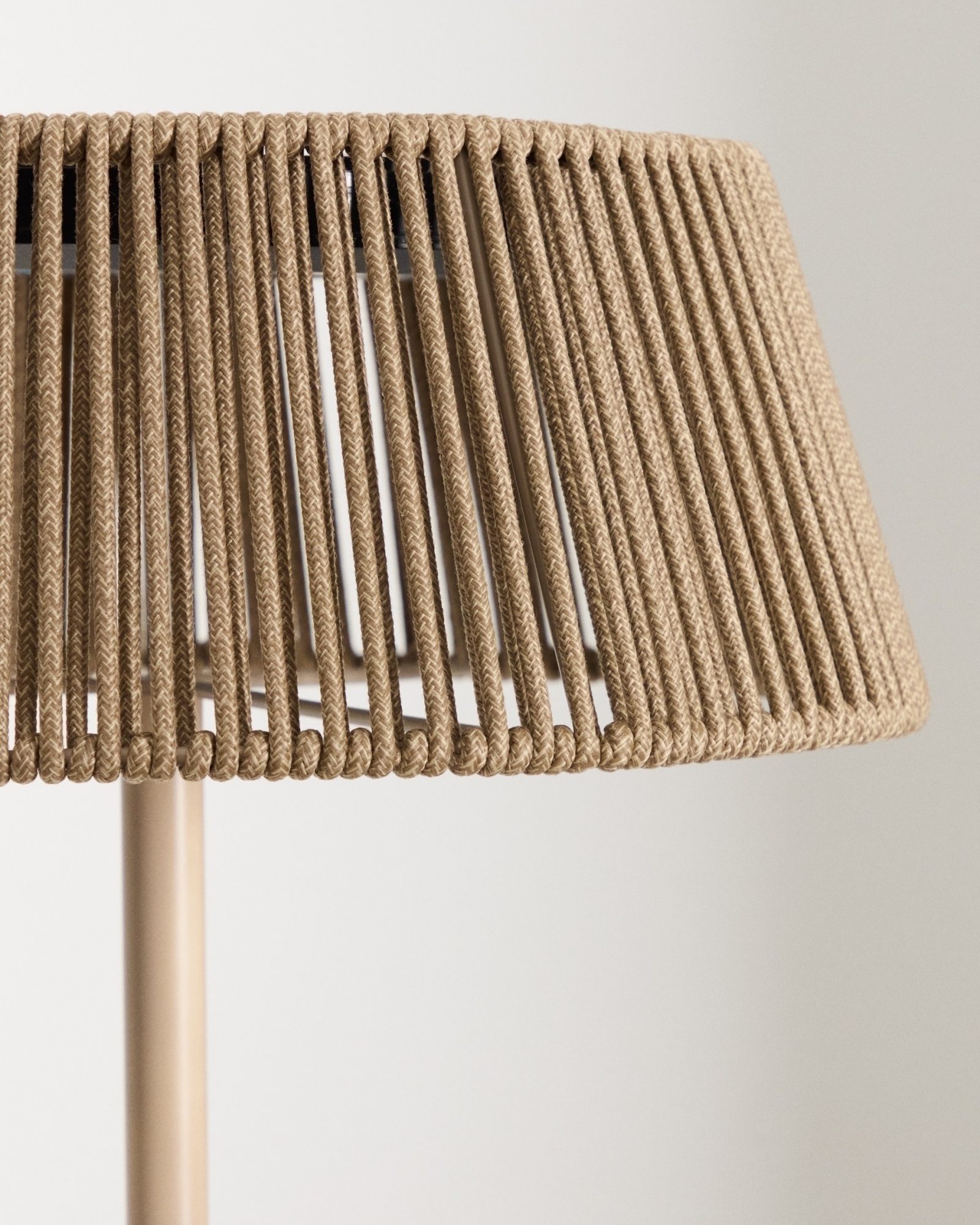 Уличный торшер Aldet на солнечной батарее с серым шнуром Ø46 см La Forma (ex Julia Grup)