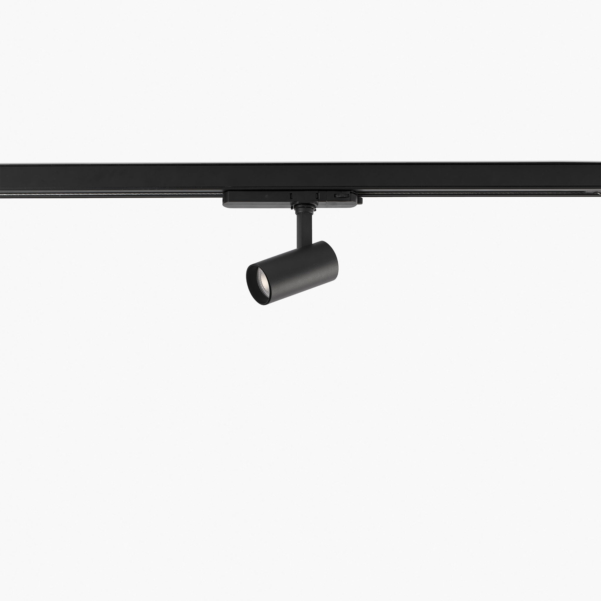FOST Трековый светильник Ш50 15W черный 35° 4000K CRI90 CASAMBI Faro